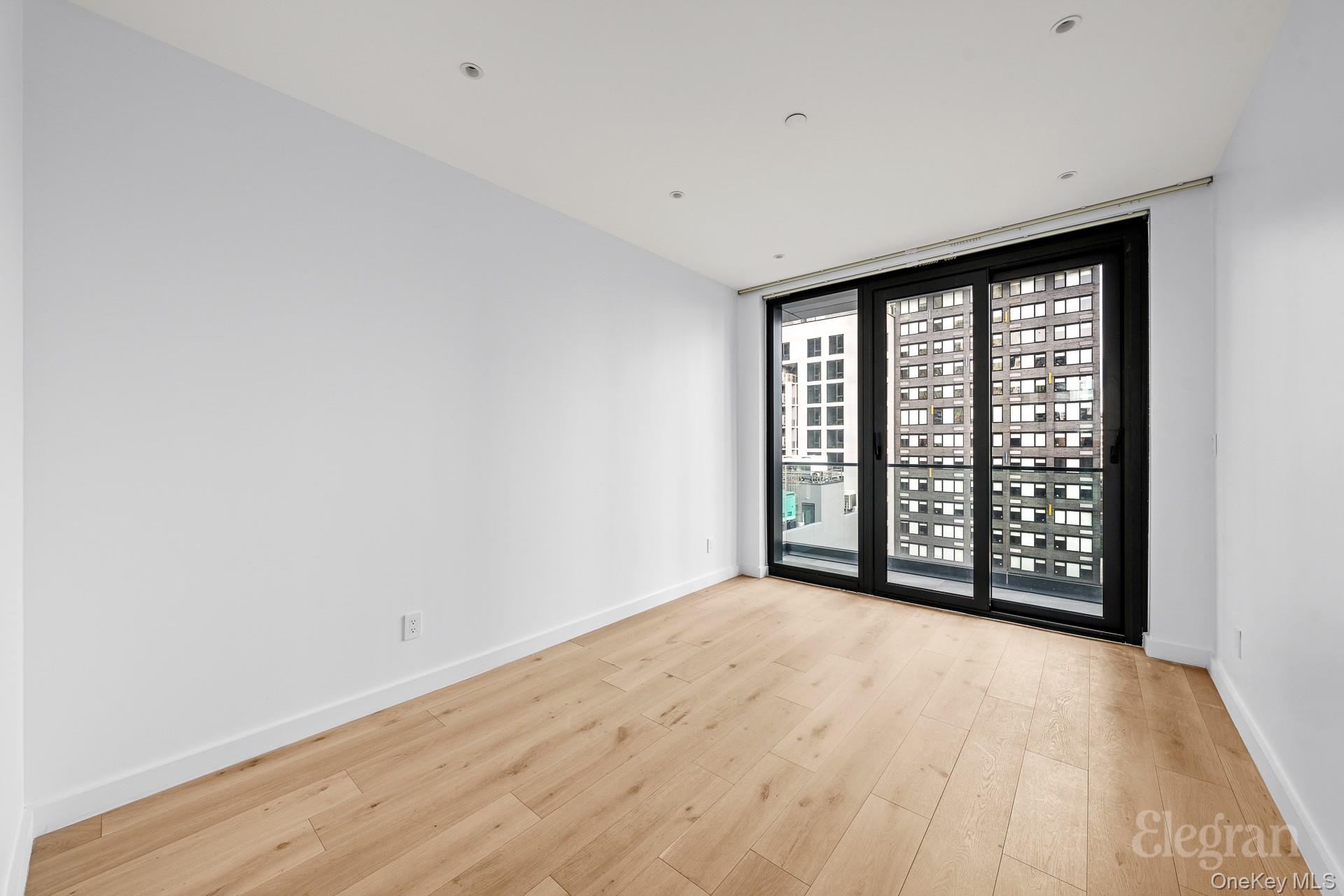 4262 Hunter Street, Unit 11A photo 10