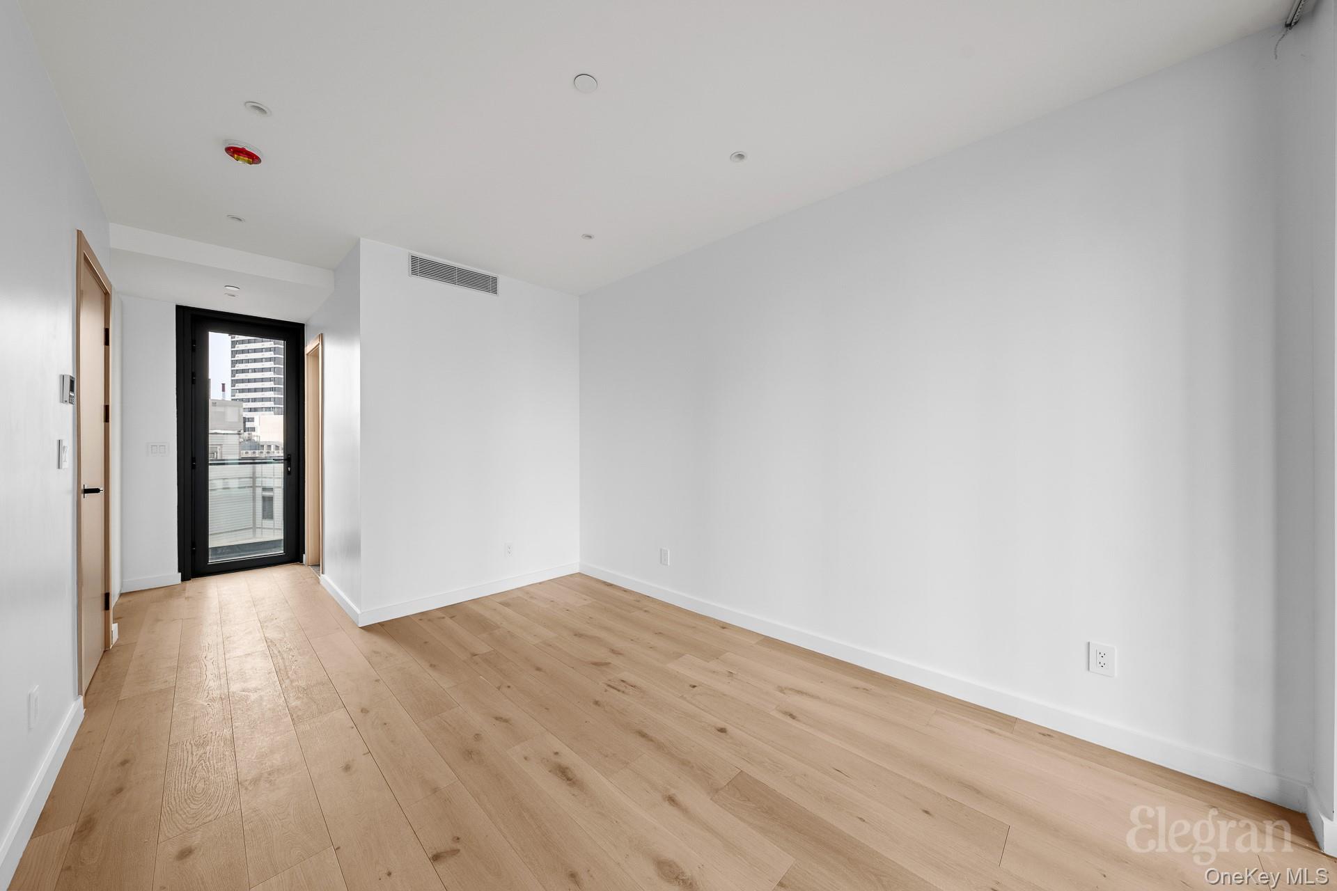4262 Hunter Street, Unit 11A photo 6