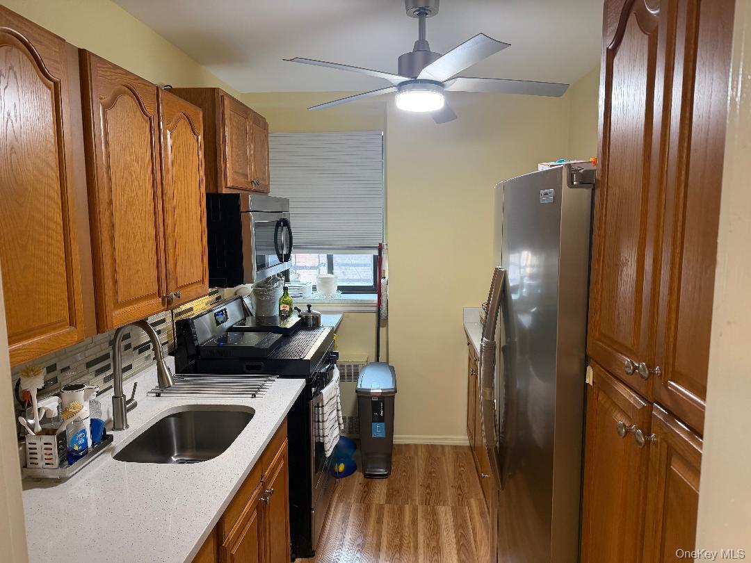 87-15 204th Street, Unit B51 photo 3
