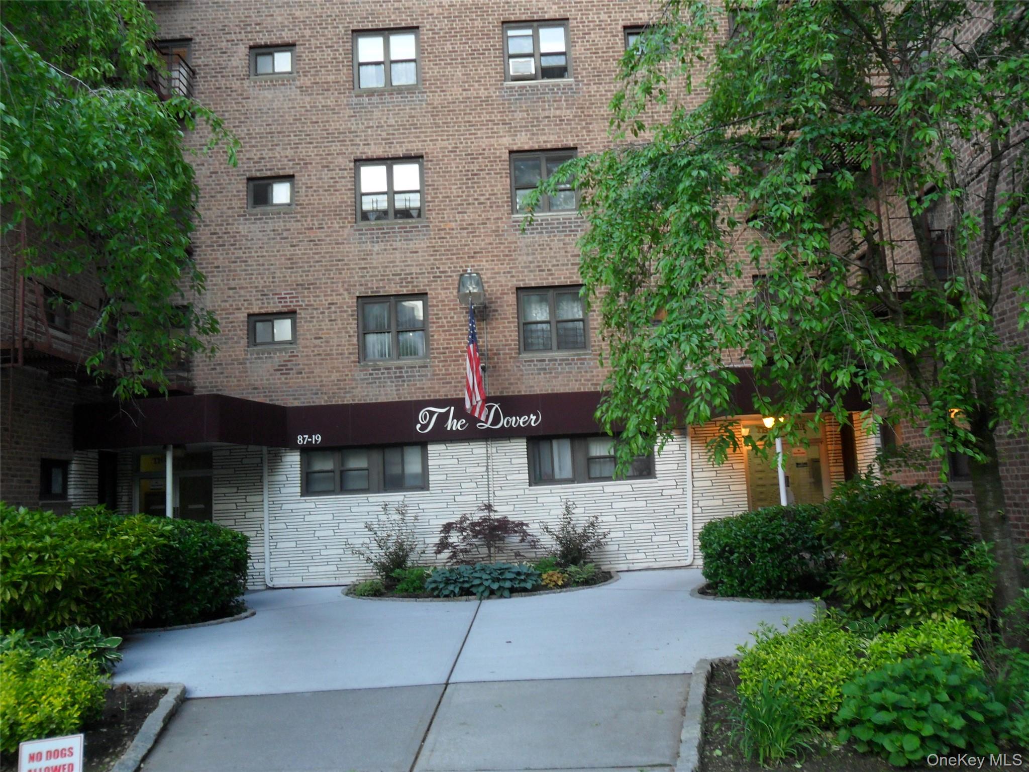 87-15 204th Street, Unit B51 photo 2