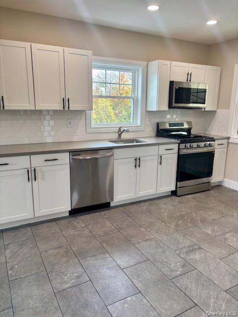 1026 Glen Cove Avenue – For Rent photo 2