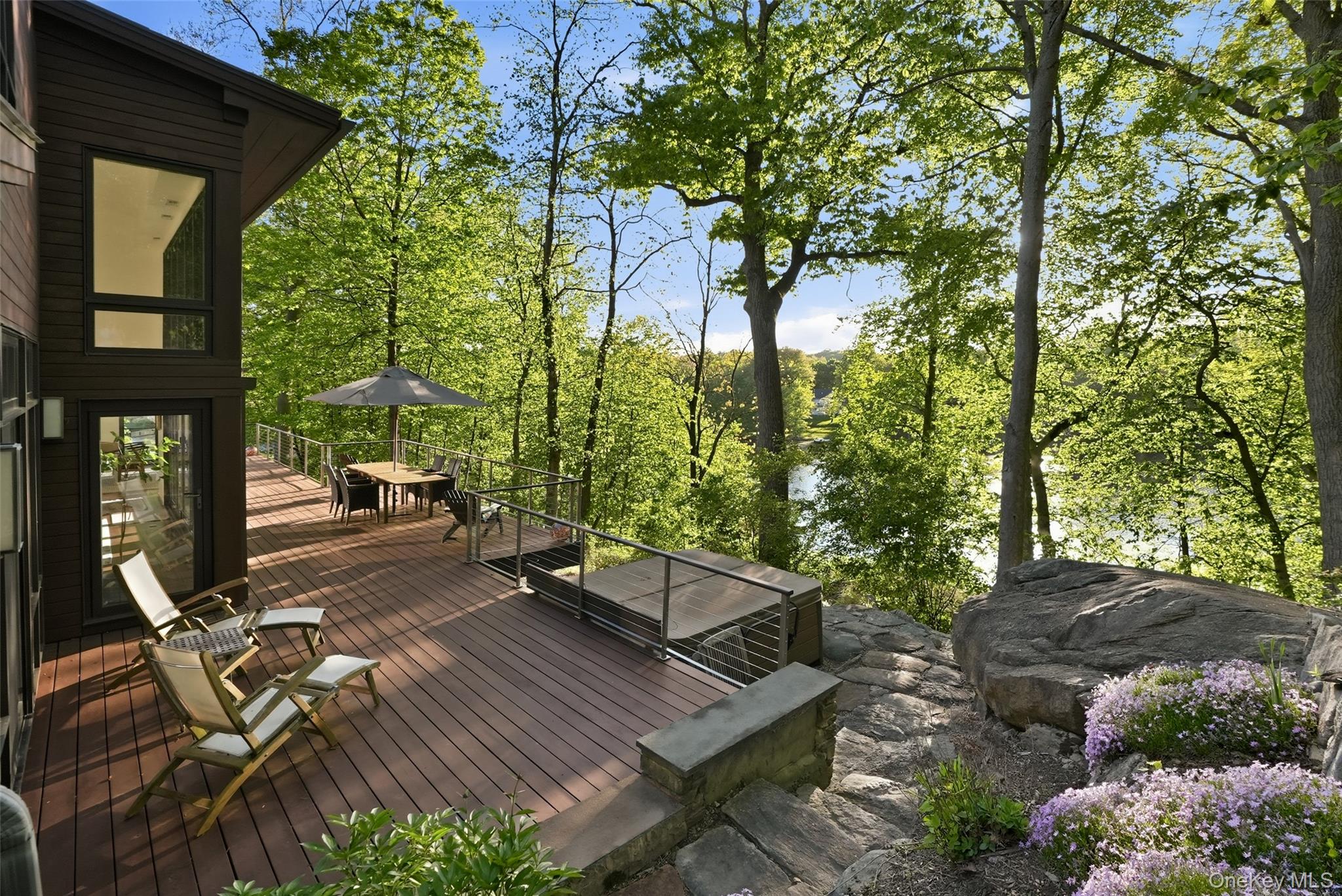 2 Lakeridge Drive – For Sale photo 25