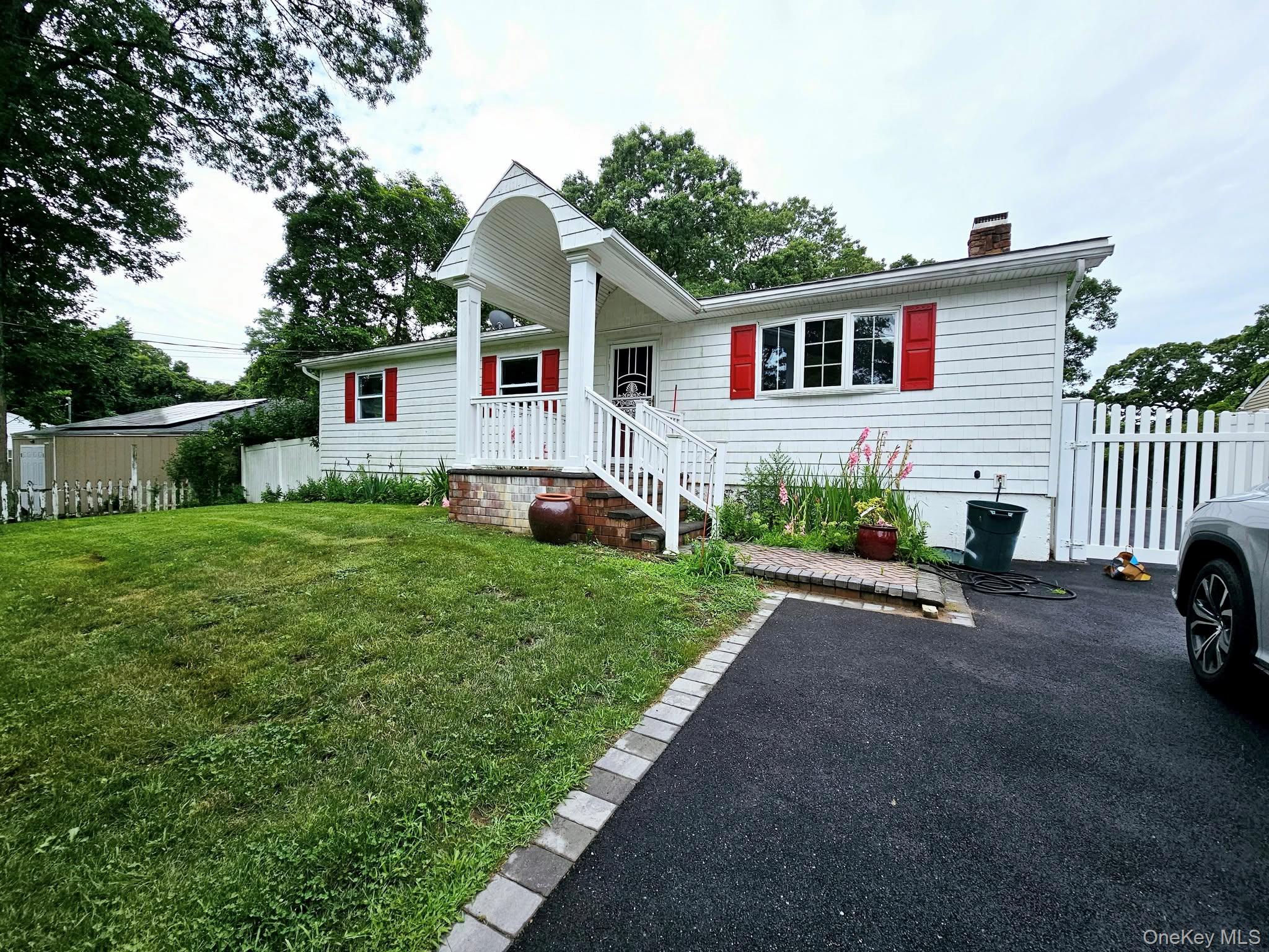 12 Nord Park Boulevard – For Rent