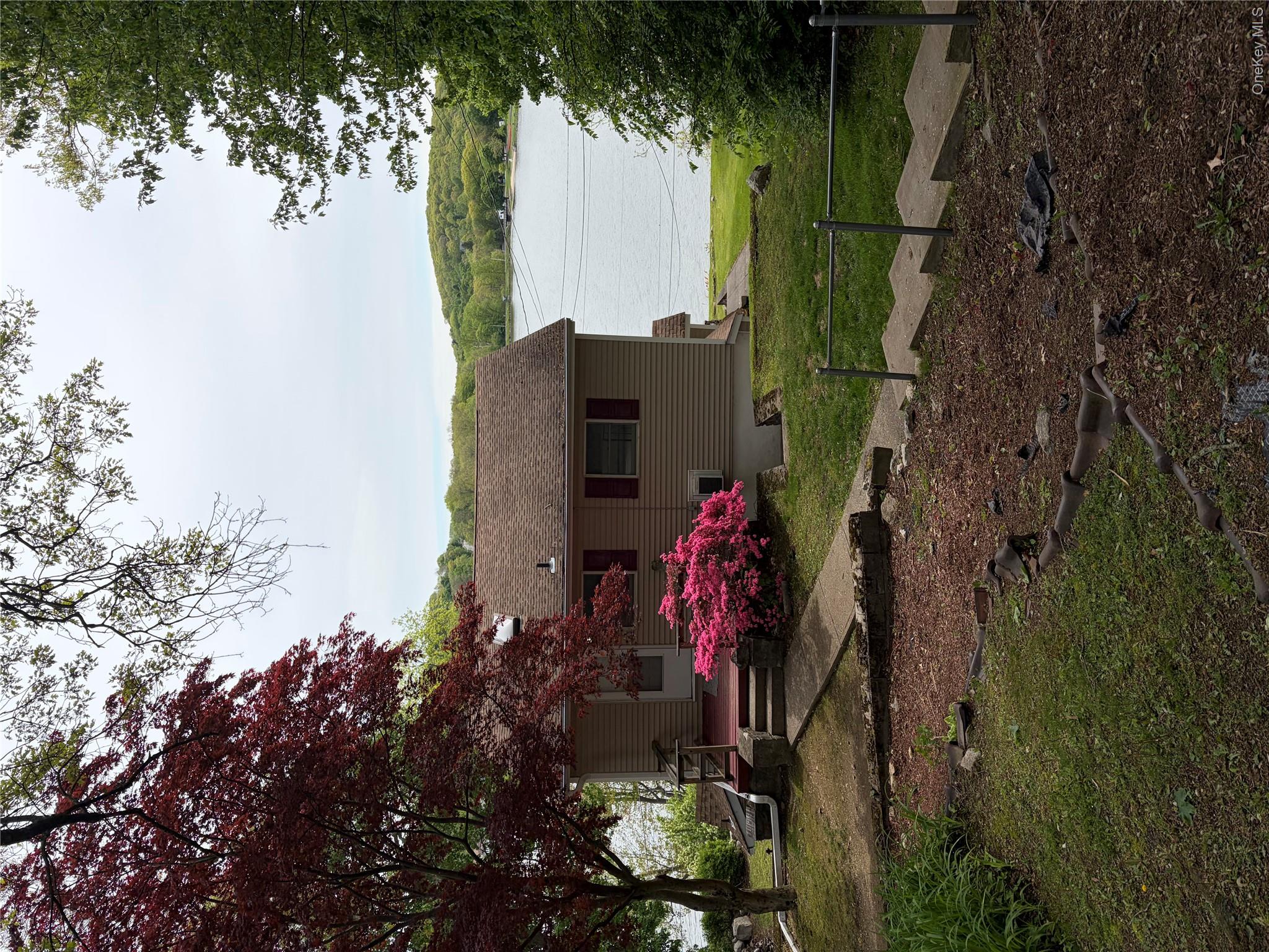 165 W Lakeshore Drive – For Sale photo 5