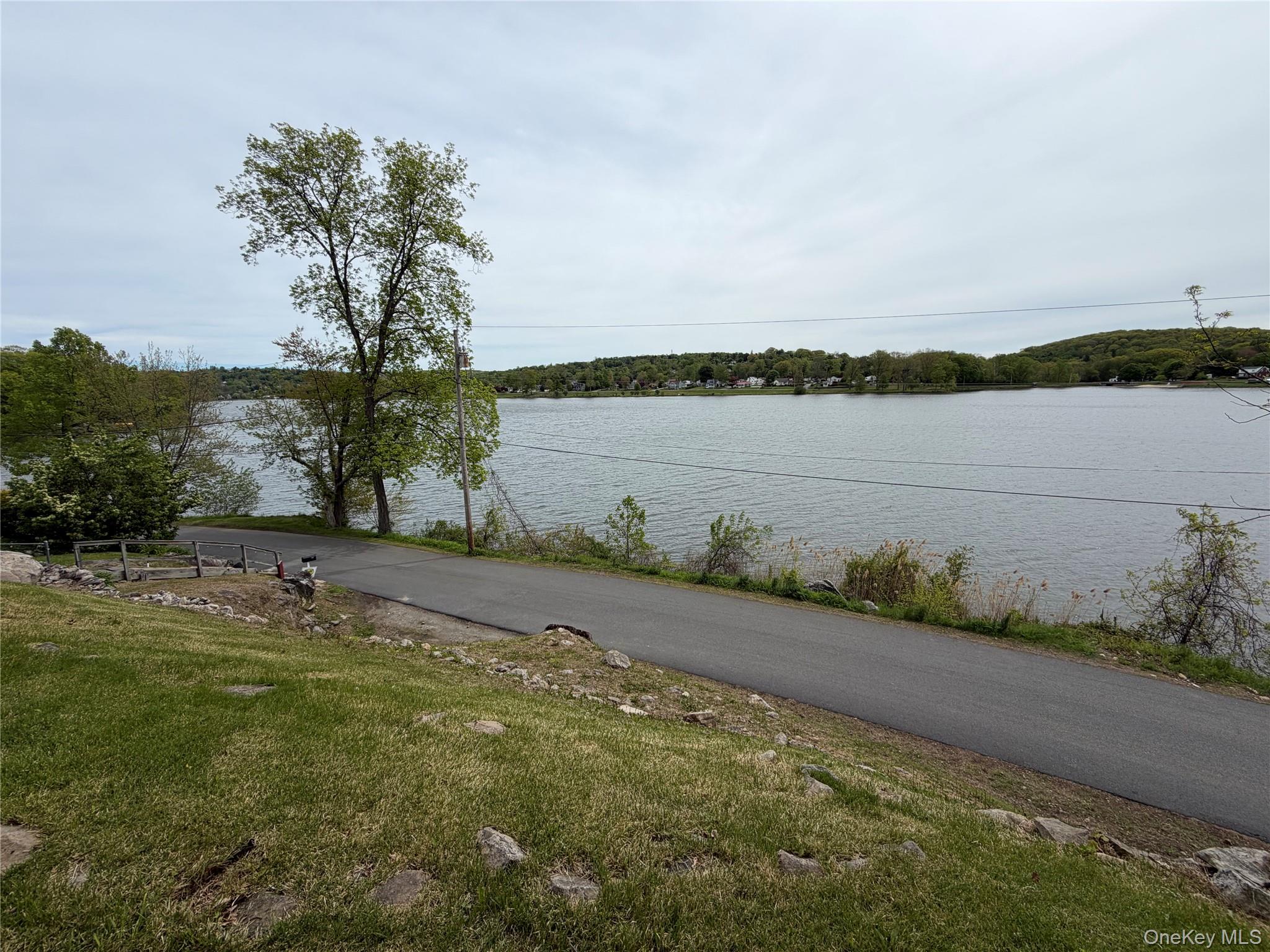165 W Lakeshore Drive – For Sale photo 25