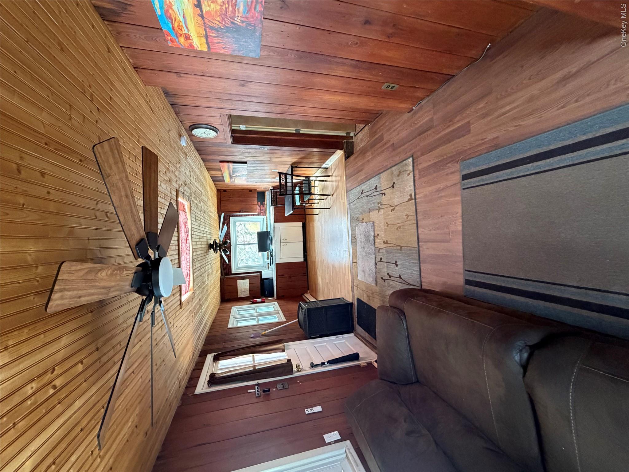 165 W Lakeshore Drive – For Sale photo 18