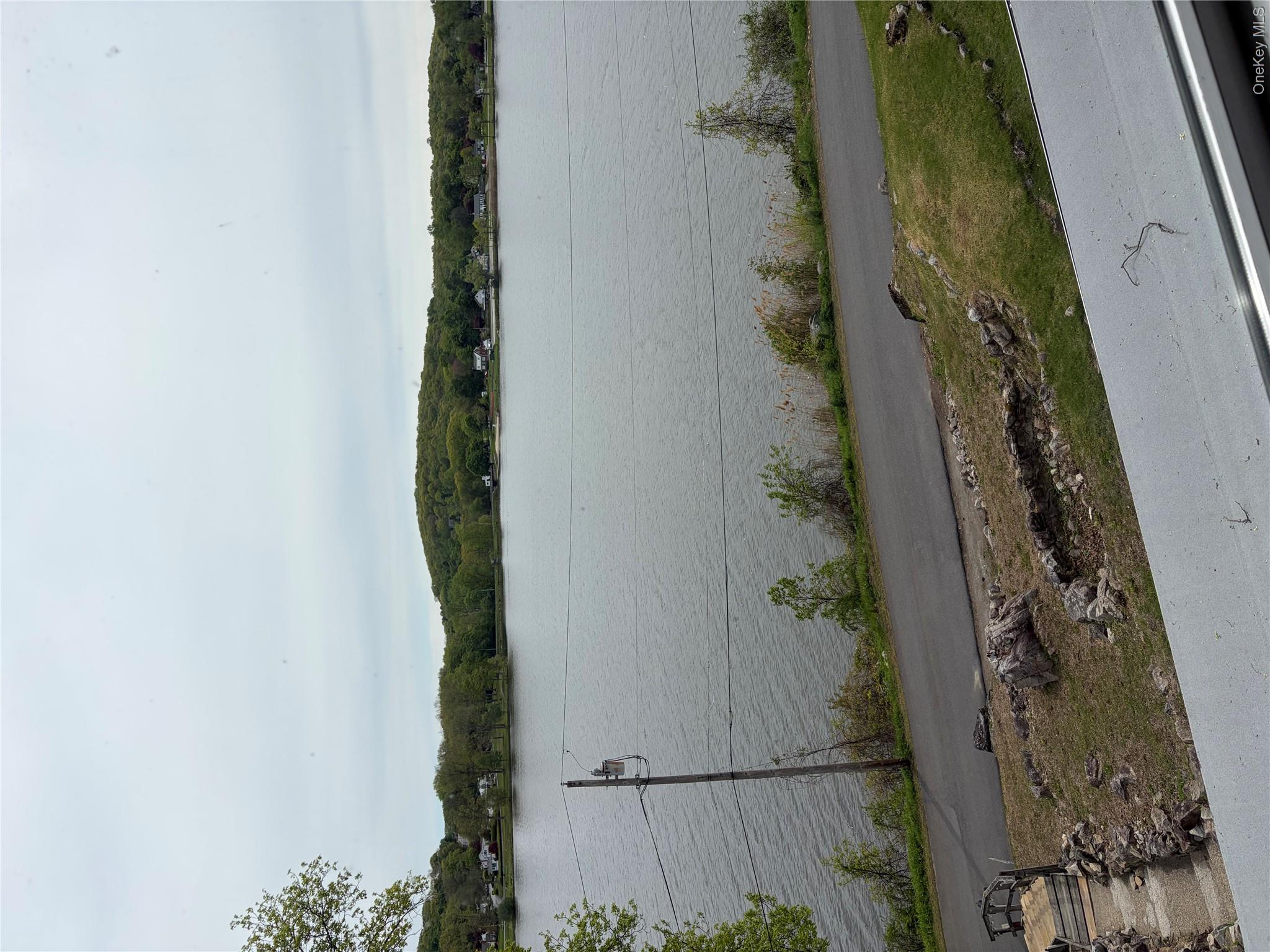 165 W Lakeshore Drive – For Sale photo 9