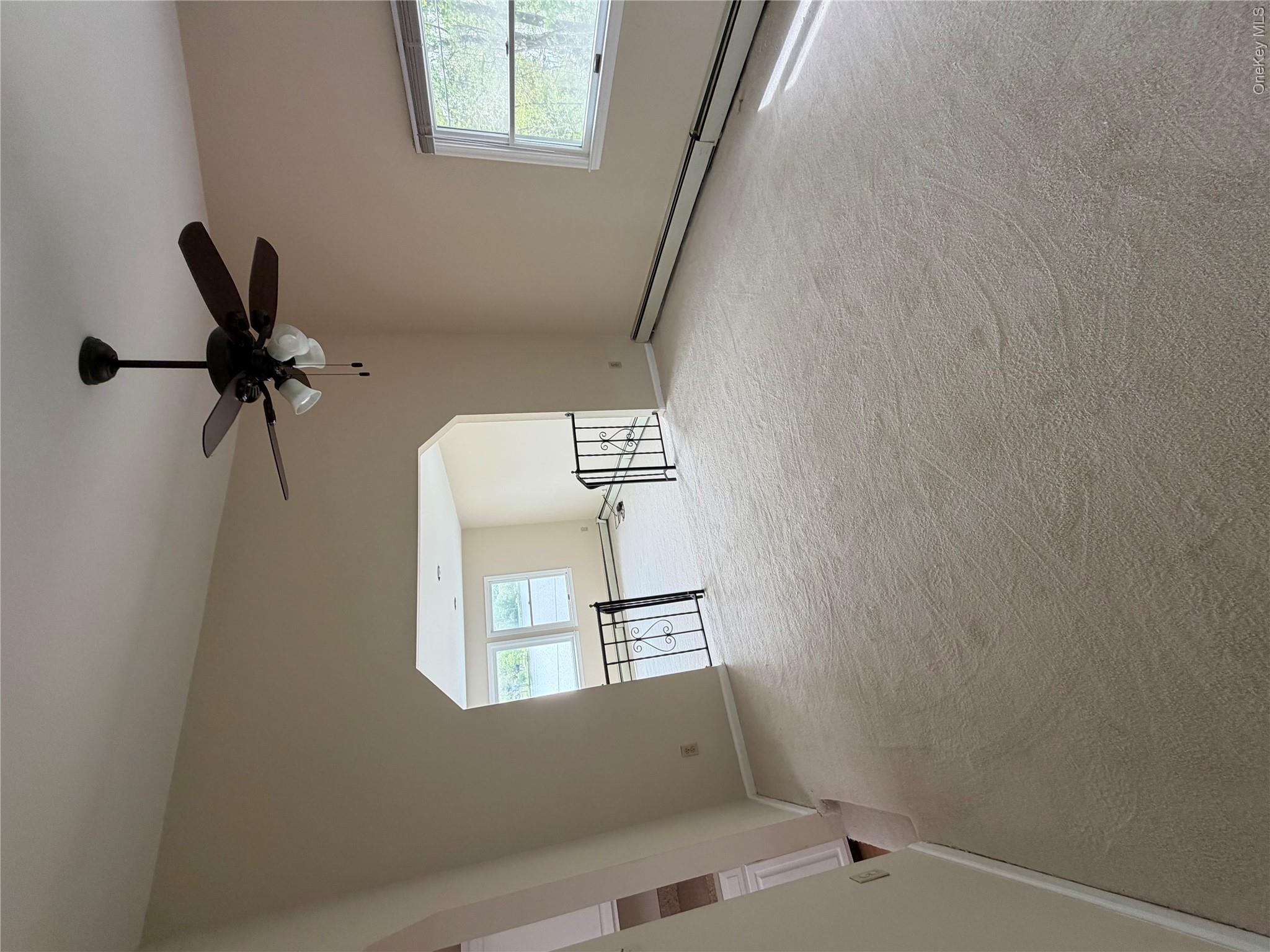 165 W Lakeshore Drive – For Sale photo 13