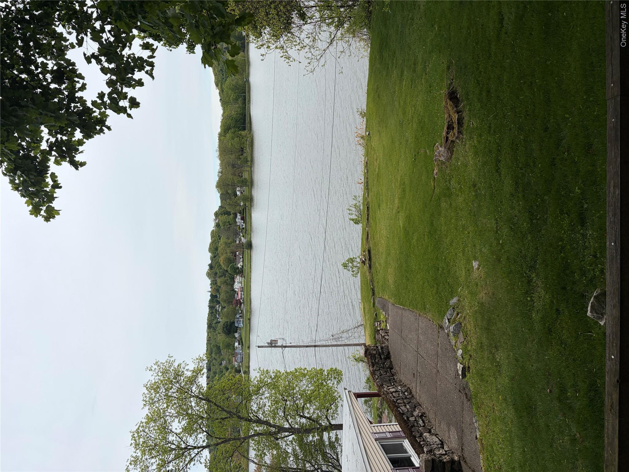 165 W Lakeshore Drive – For Sale photo 8