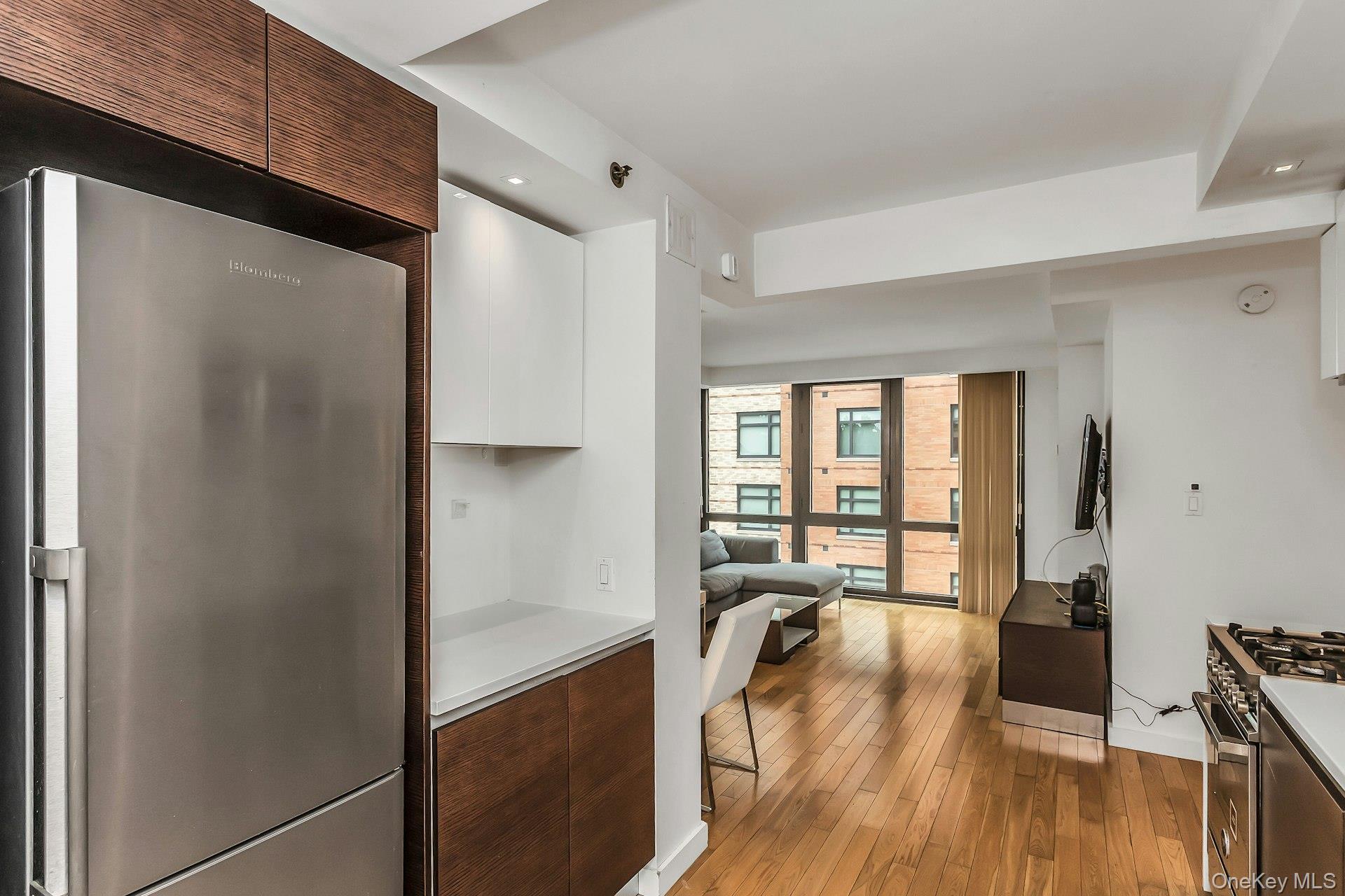 39-16 Prince Street, Unit 5E photo 14