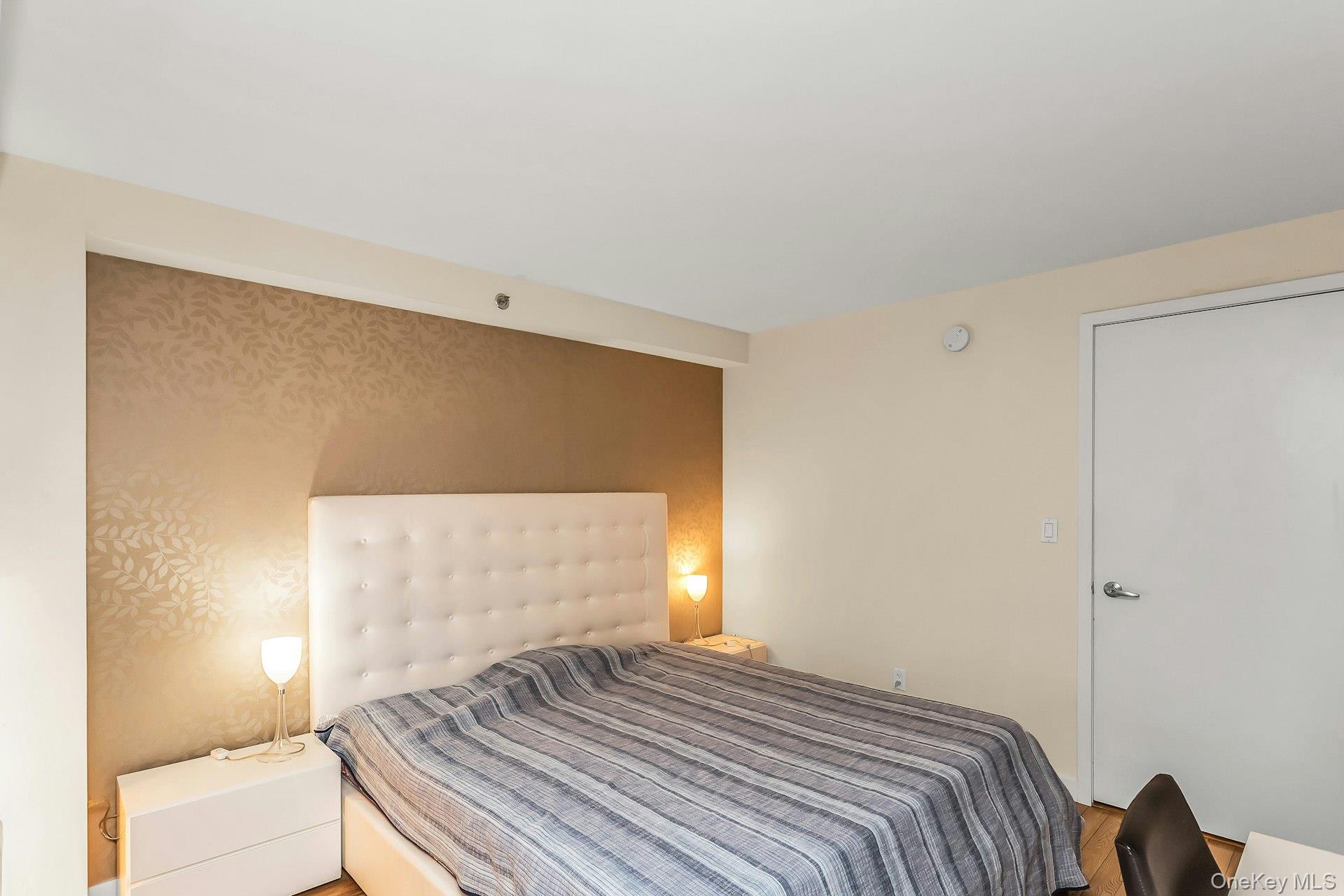 39-16 Prince Street, Unit 5E photo 18