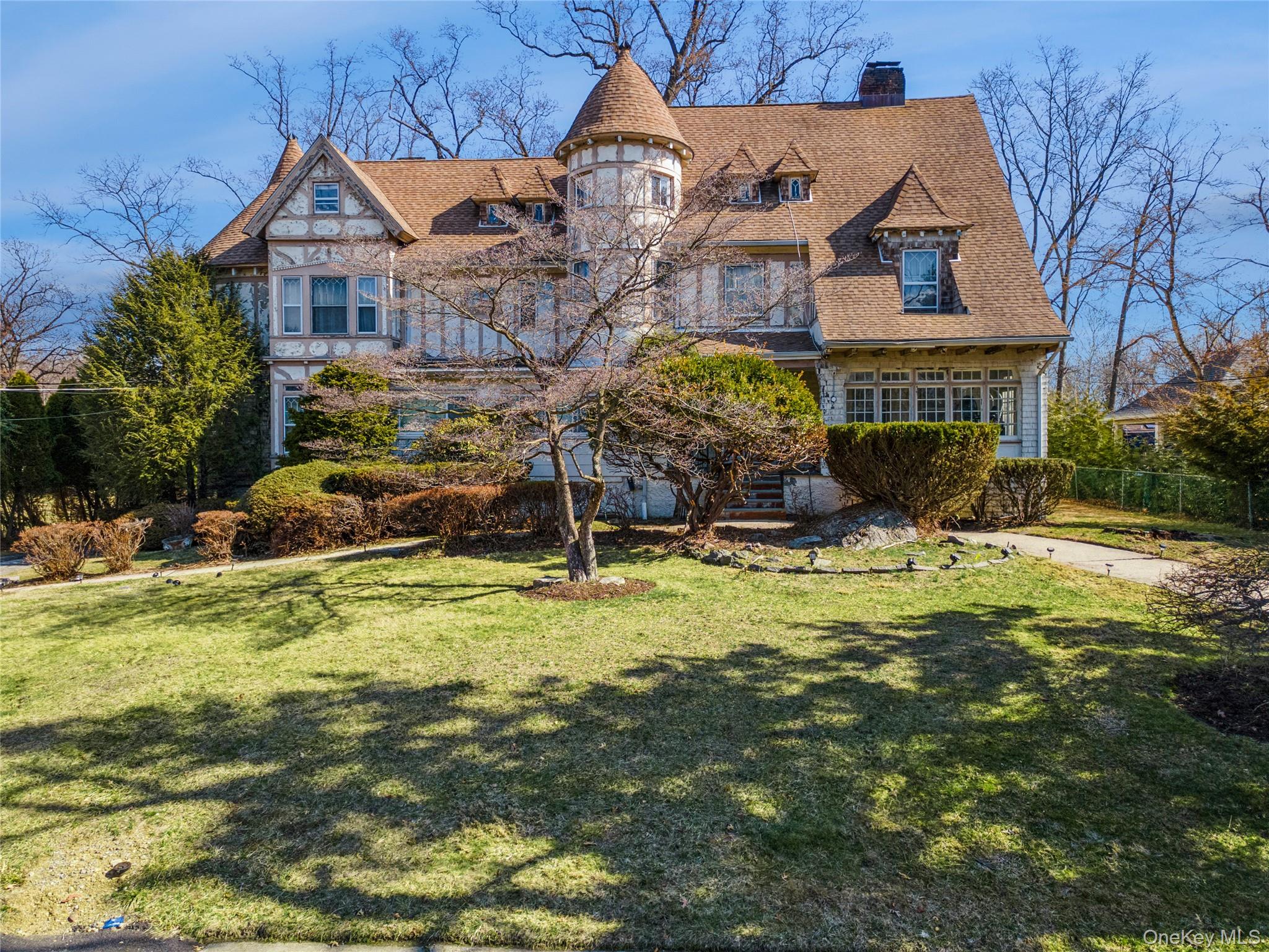 7 The Court – For Sale