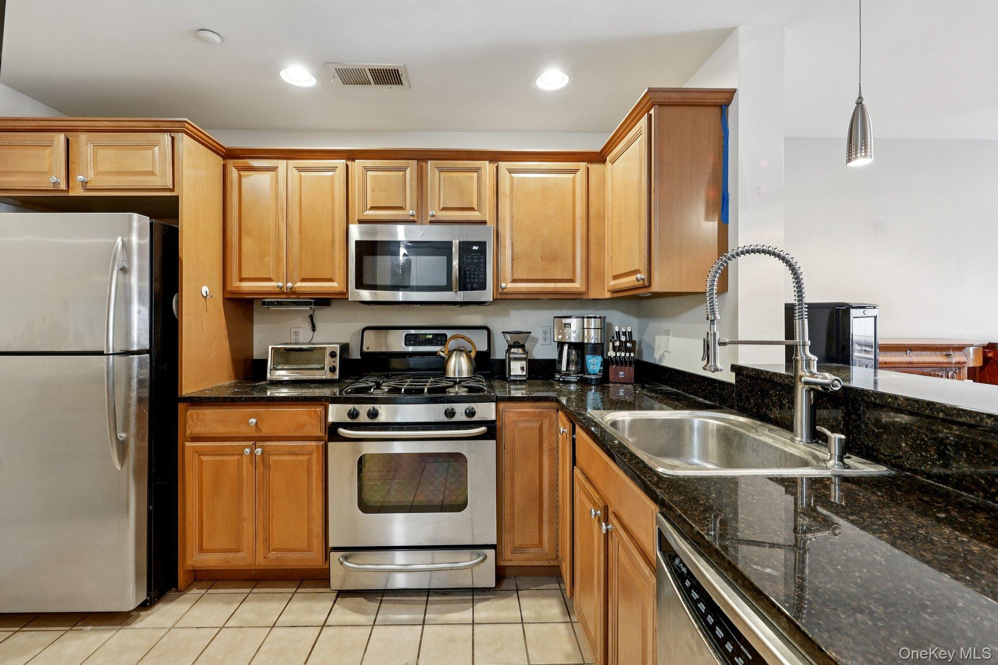 1220 Round Pointe Drive – For Sale photo 5