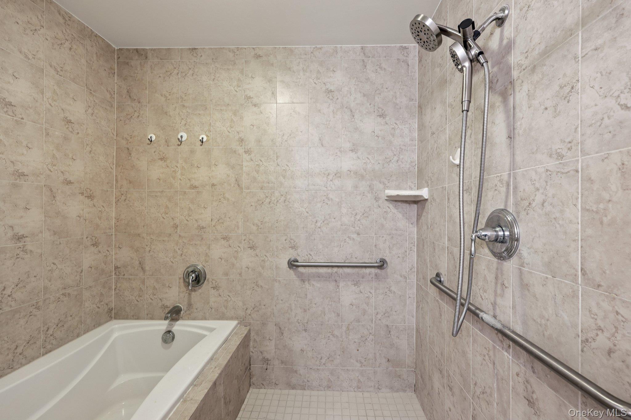 1220 Round Pointe Drive – For Sale photo 12