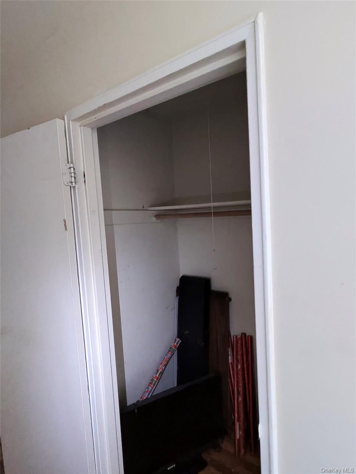 285 Sneden Place, Unit 285 photo 6