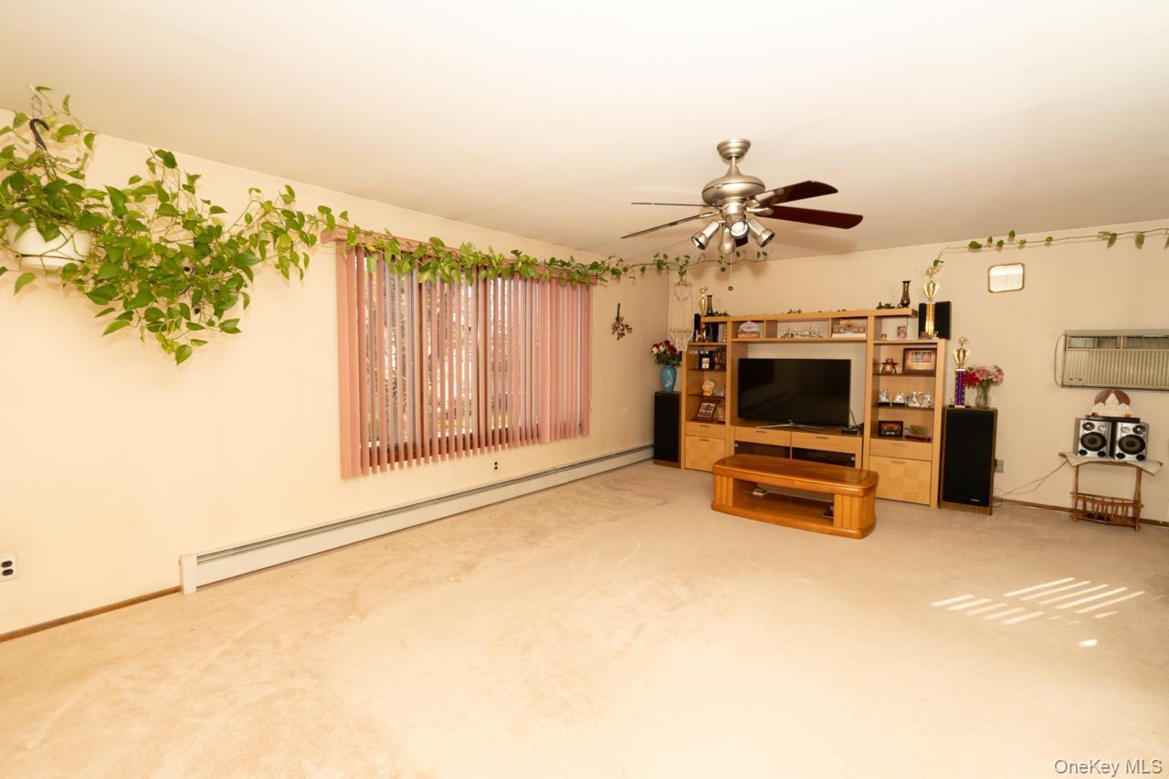 305 S 10th Street – For Sale photo 2