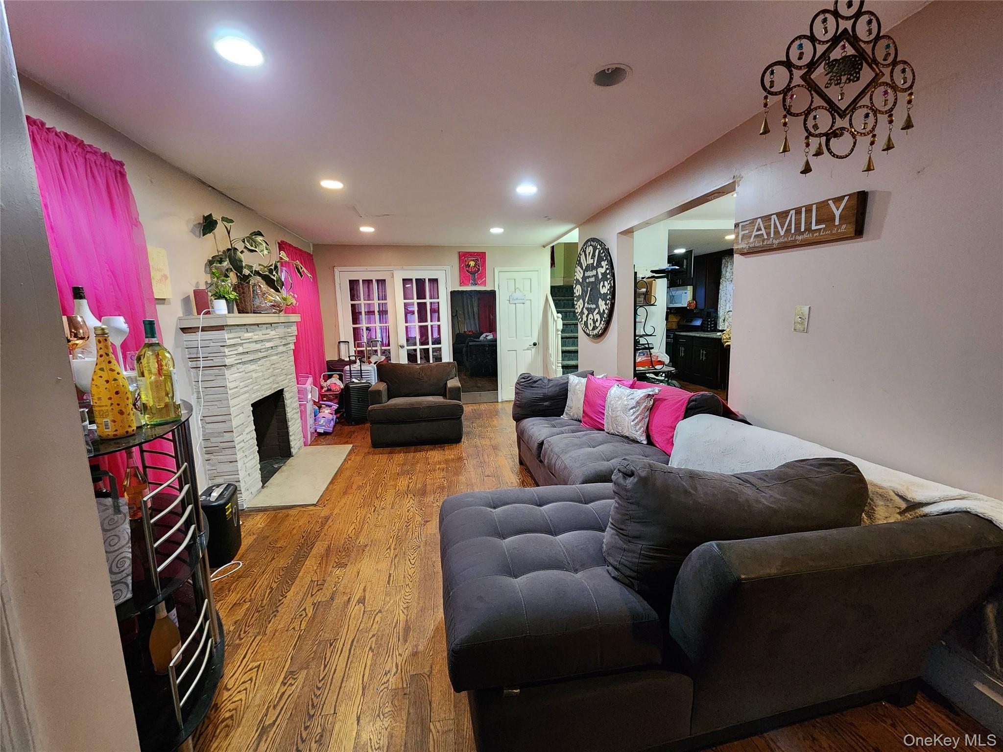 202-12 100th Avenue – For Sale photo 5