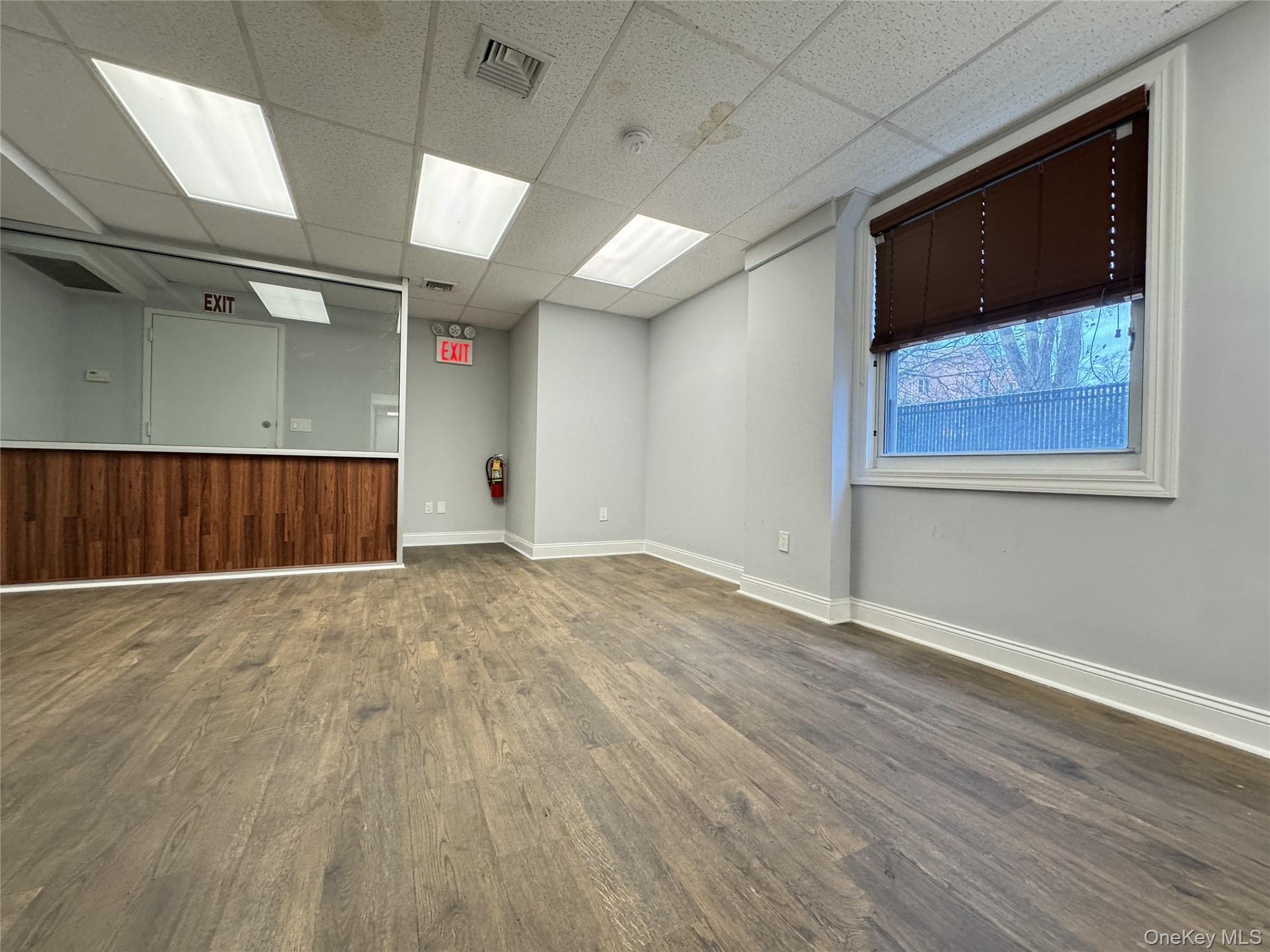 42-22 213 Street level1 bayside – For Rent photo 2