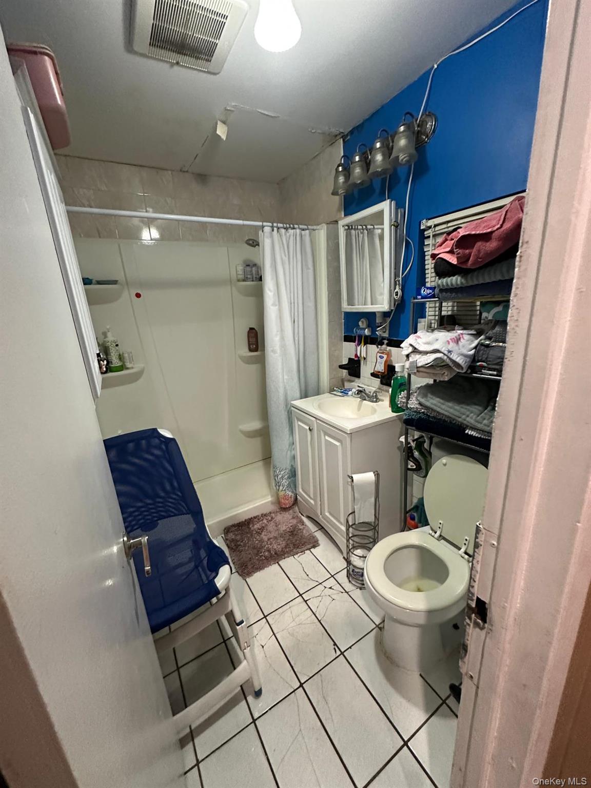 35-44 100 st. street – For Sale photo 3