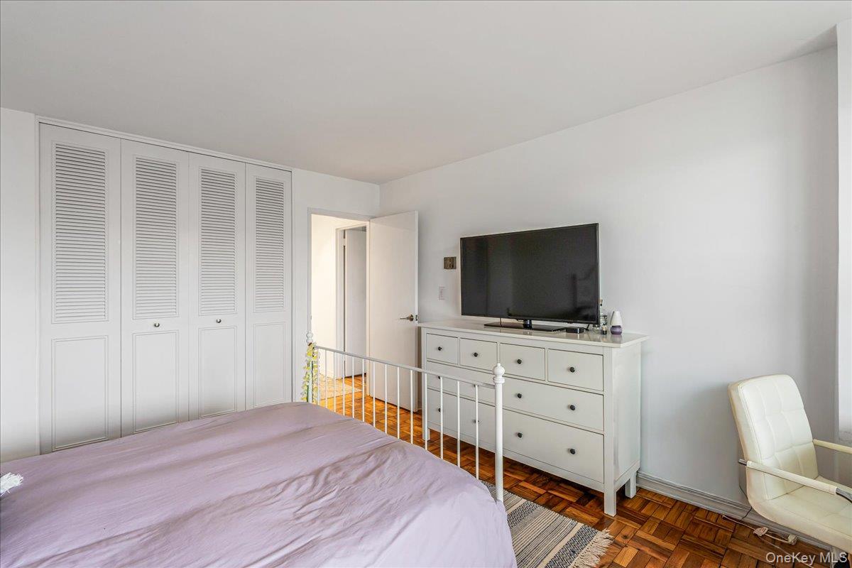 17-85 215th Street, Unit 16H photo 16