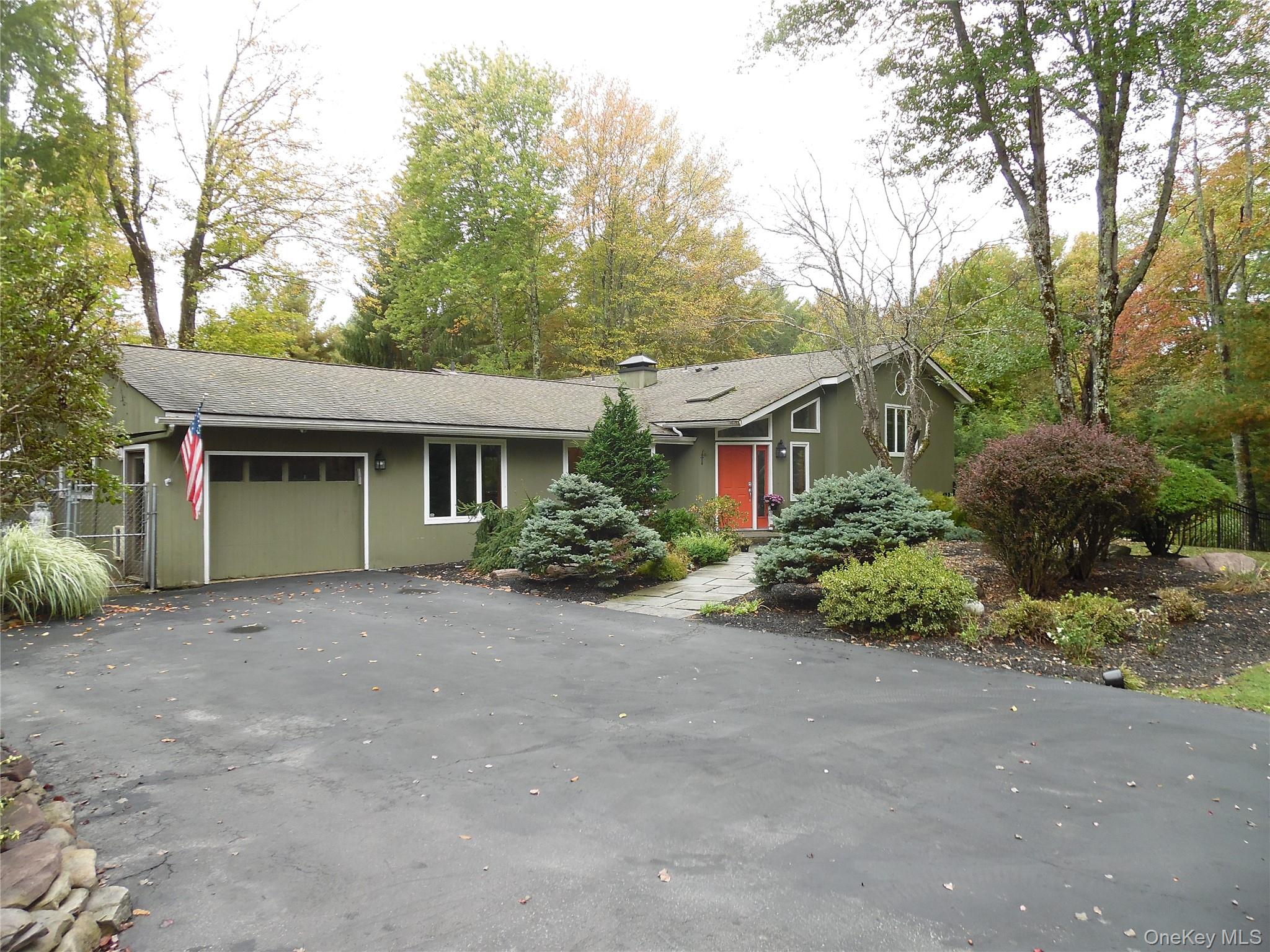 38 E Glen Wild Road – For Sale photo 29