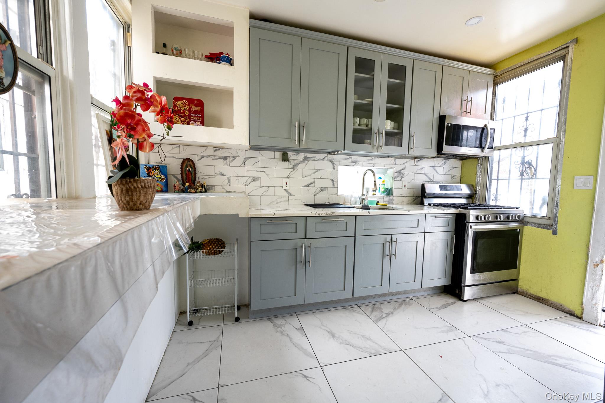 86-02 91 Avenue – For Sale photo 3