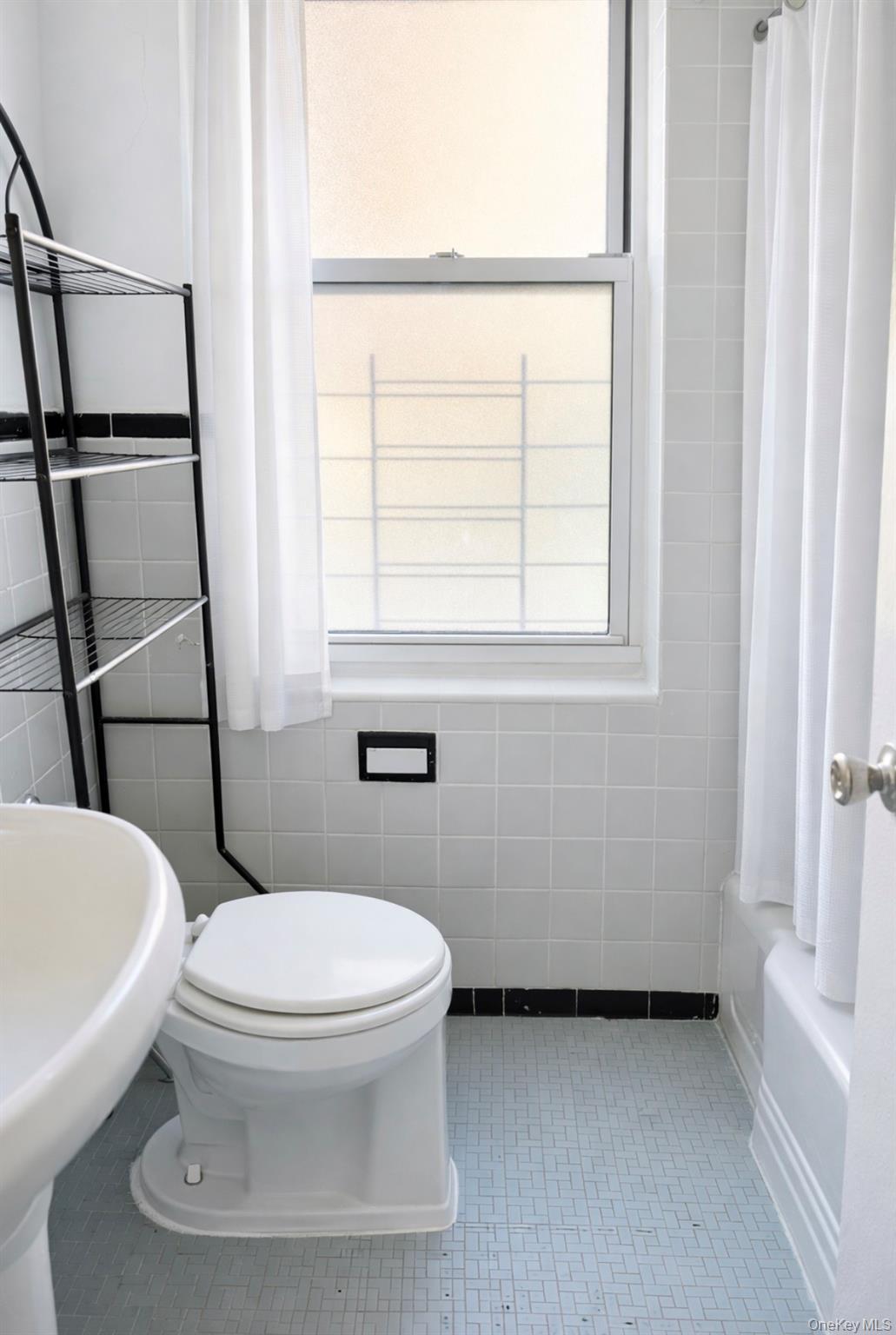 2255 Cruger Ave., Unit 1B photo 6