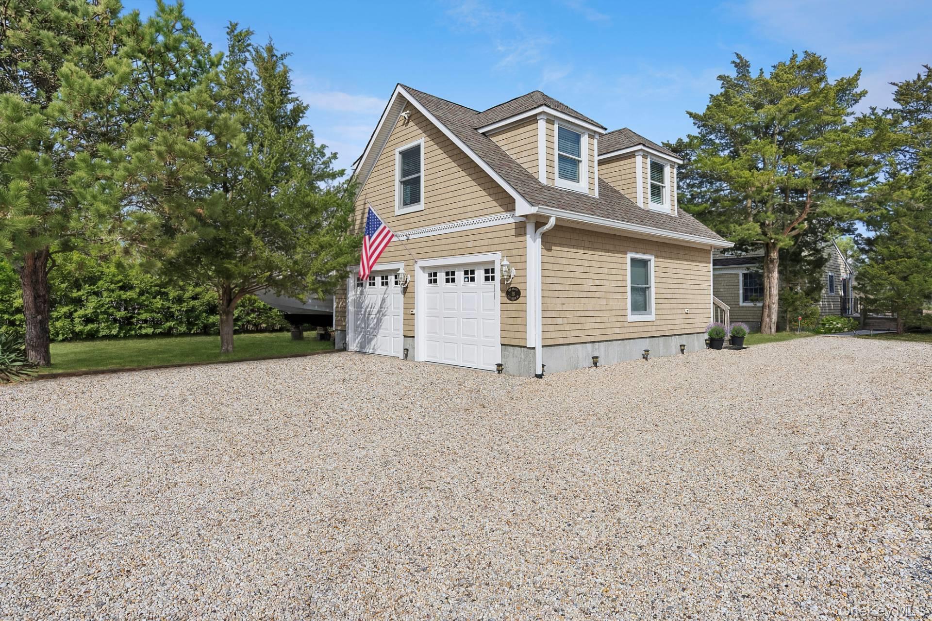 38 East Beach Drive – For Sale photo 6