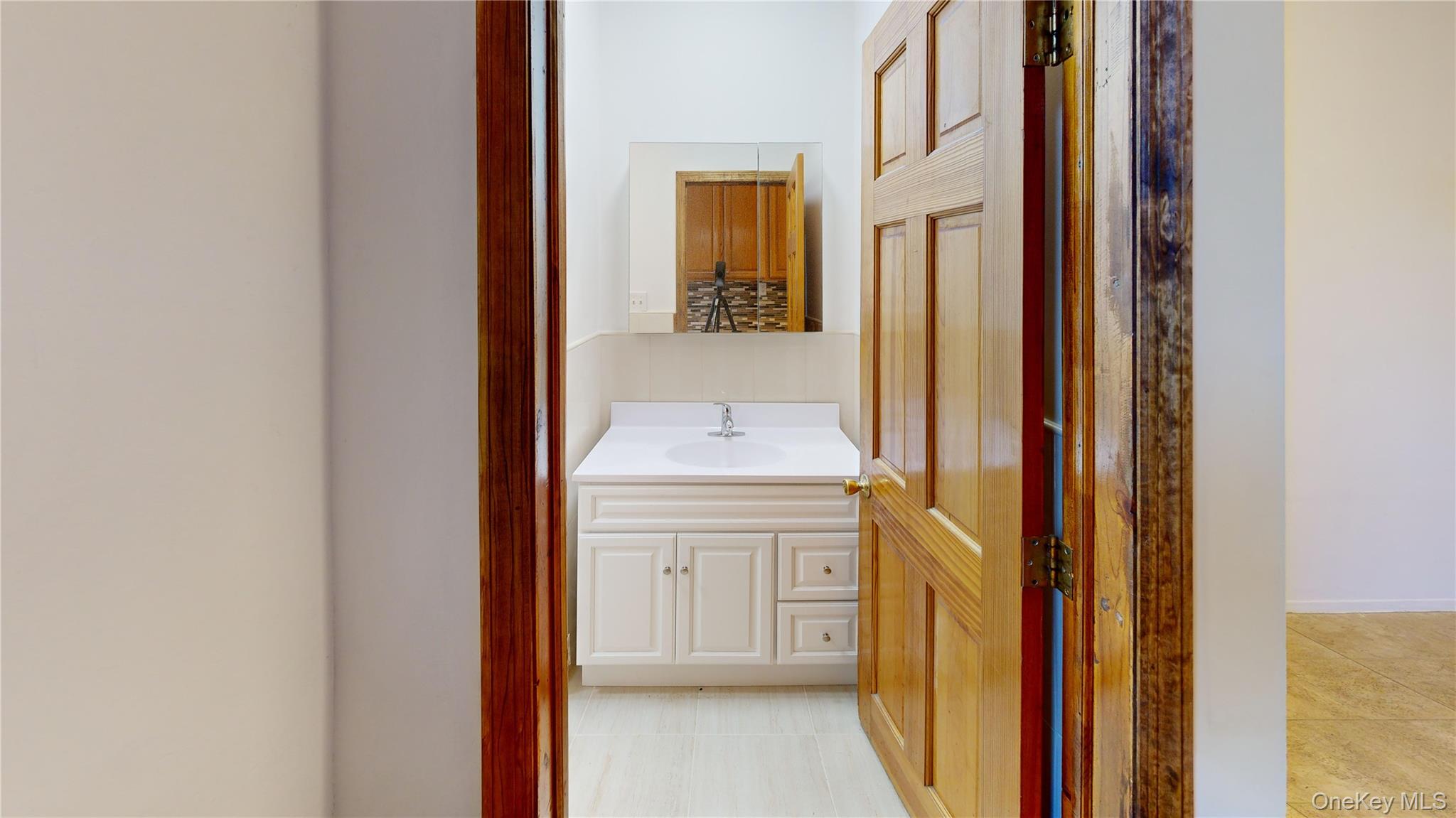 954 Manhattan Avenue – For Sale photo 13