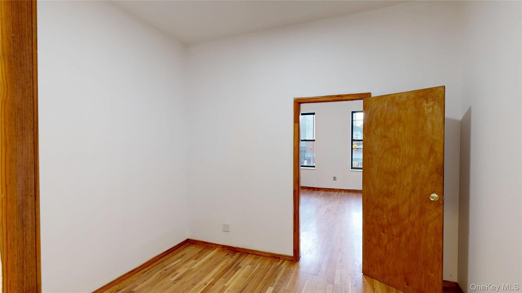 954 Manhattan Avenue – For Sale photo 7