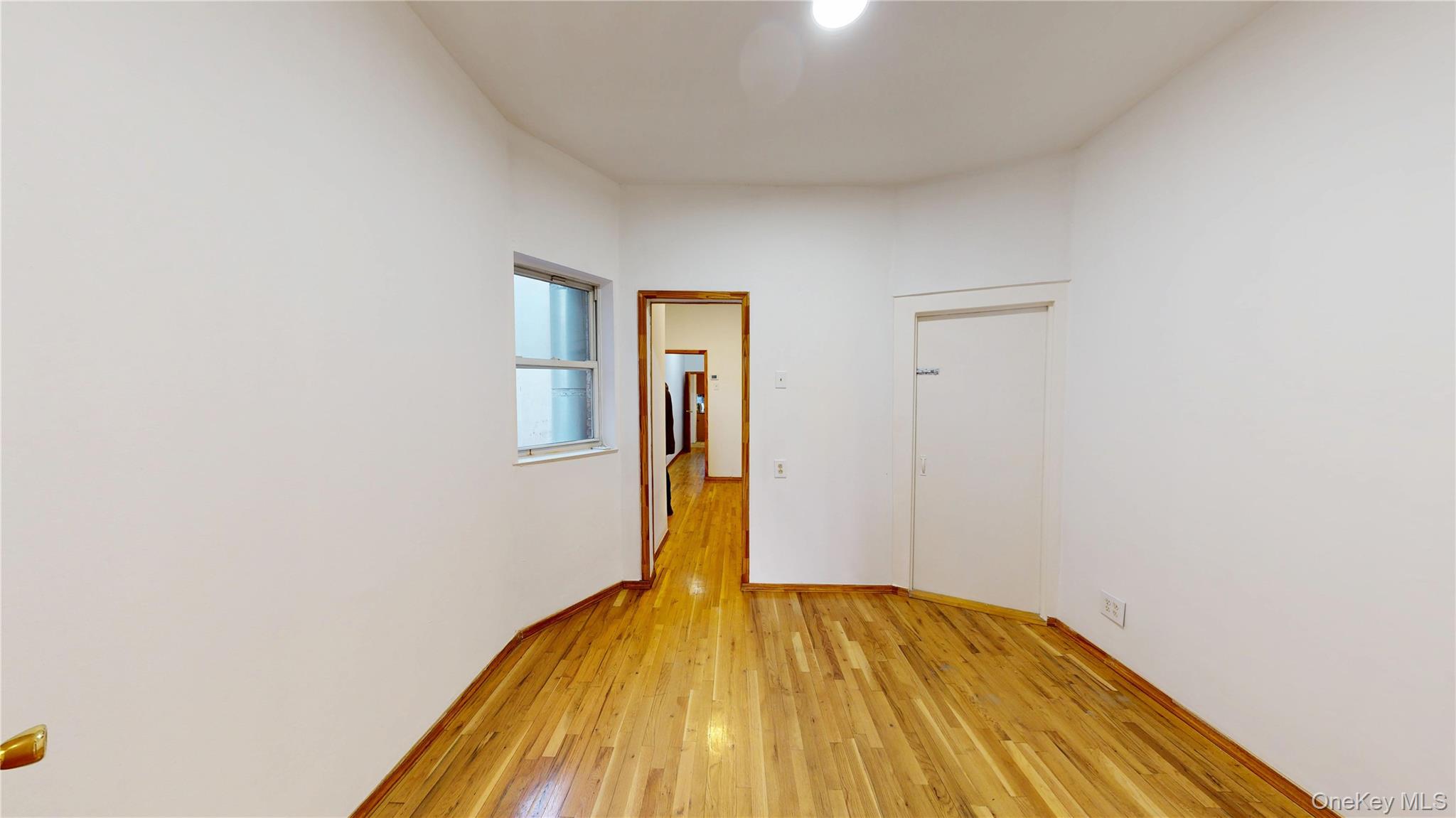 954 Manhattan Avenue – For Sale photo 9