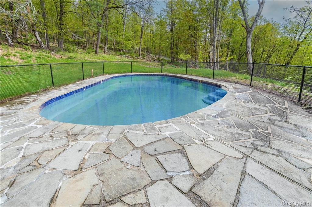 669 Mountain Road – For Sale photo 7