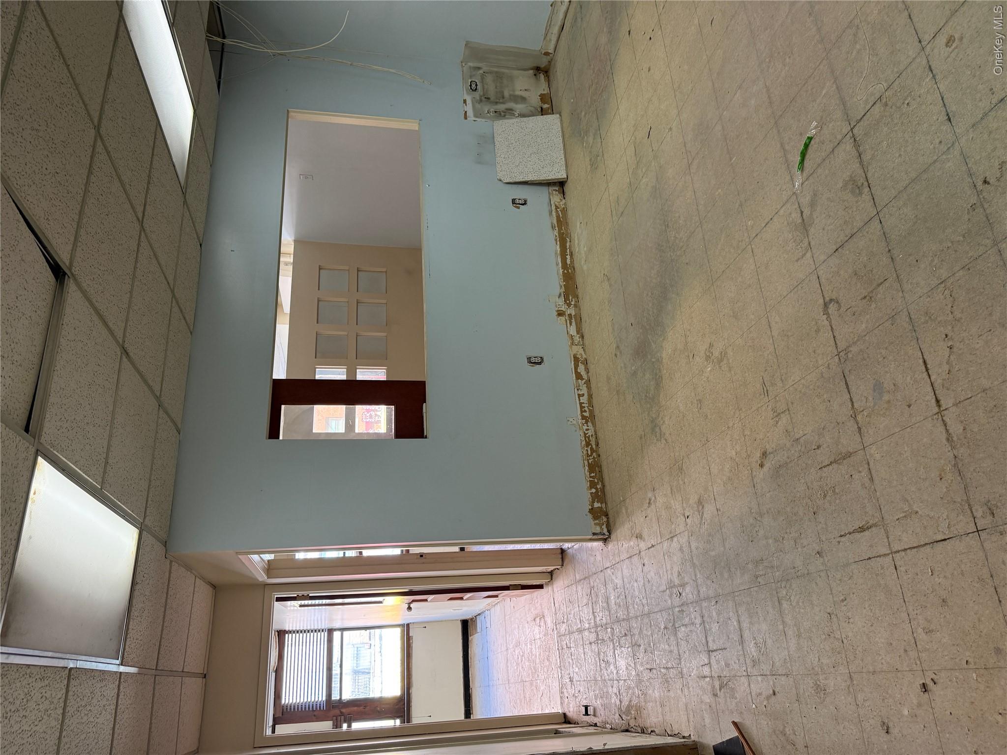 13526 Roosevelt Avenue, Unit 2F photo 3