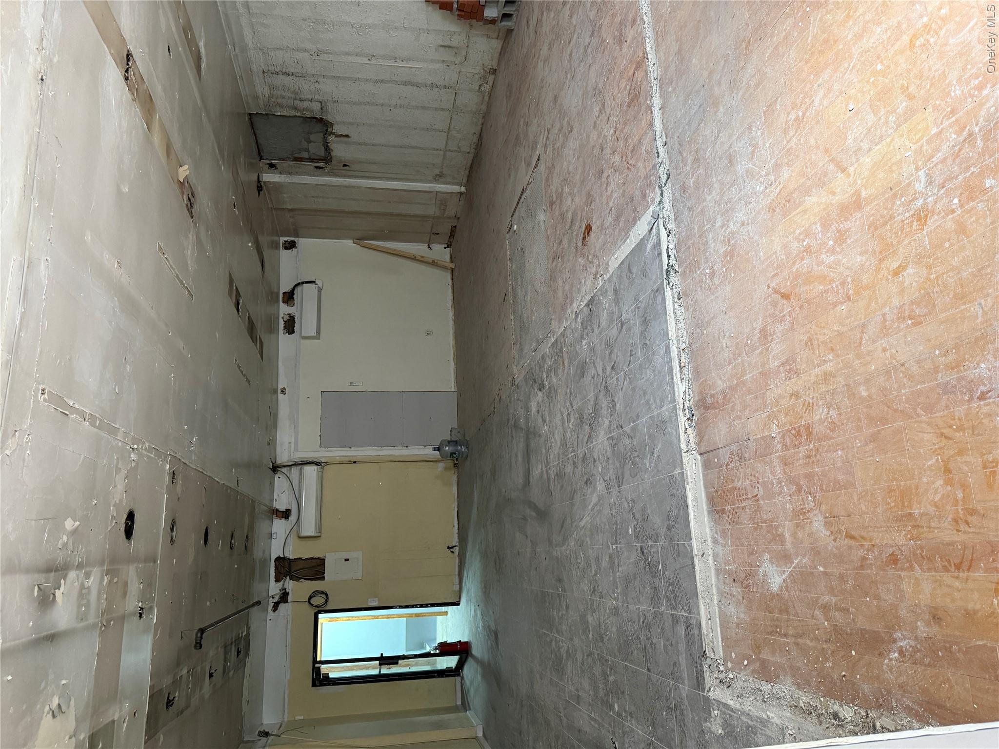 13526 Roosevelt Avenue, Unit 2F photo 9