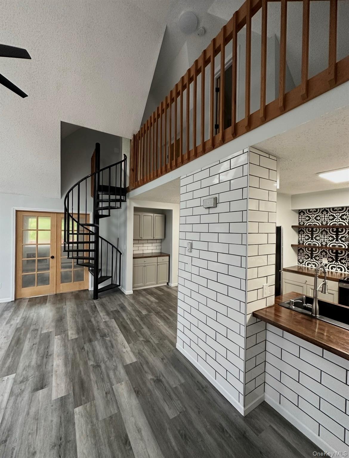 15 Fox Ridge – For Sale