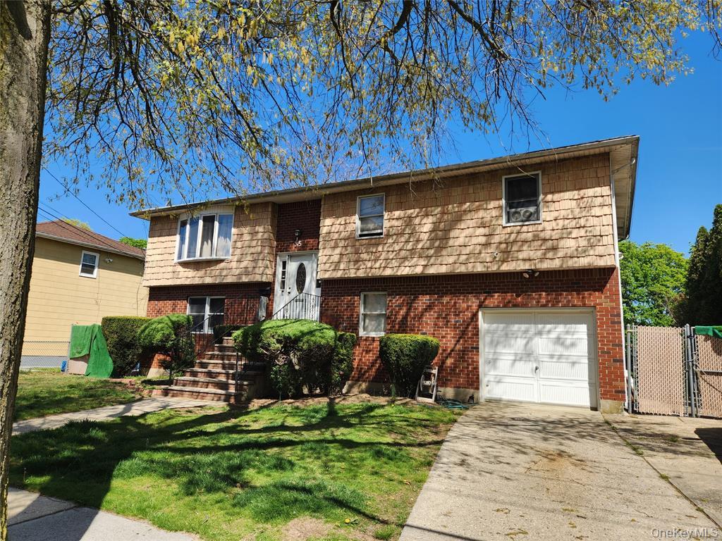 35 Mulford Place – For Sale
