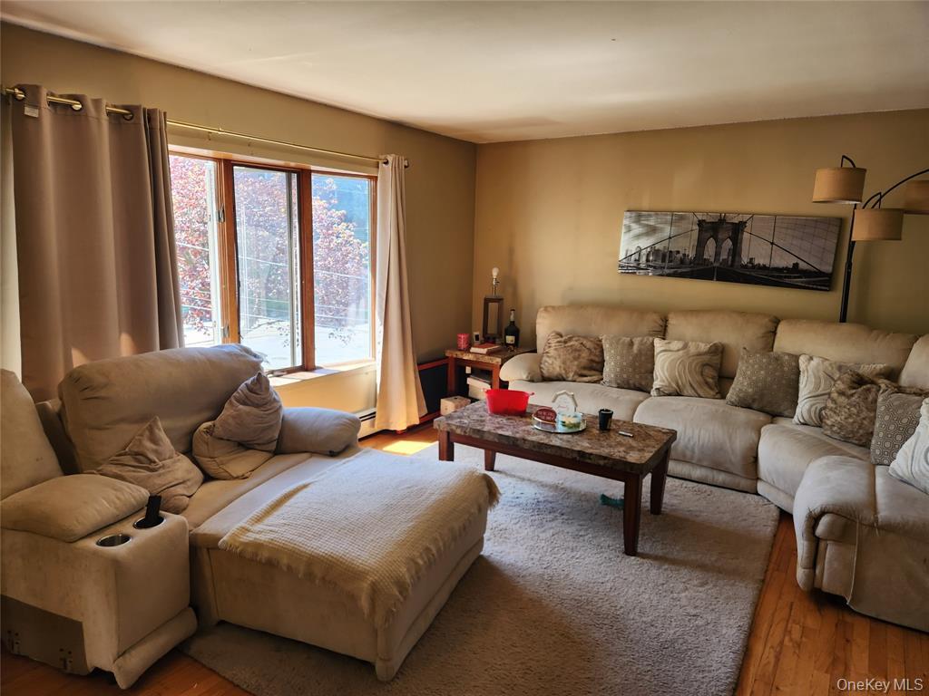 35 Mulford Place – For Sale photo 9