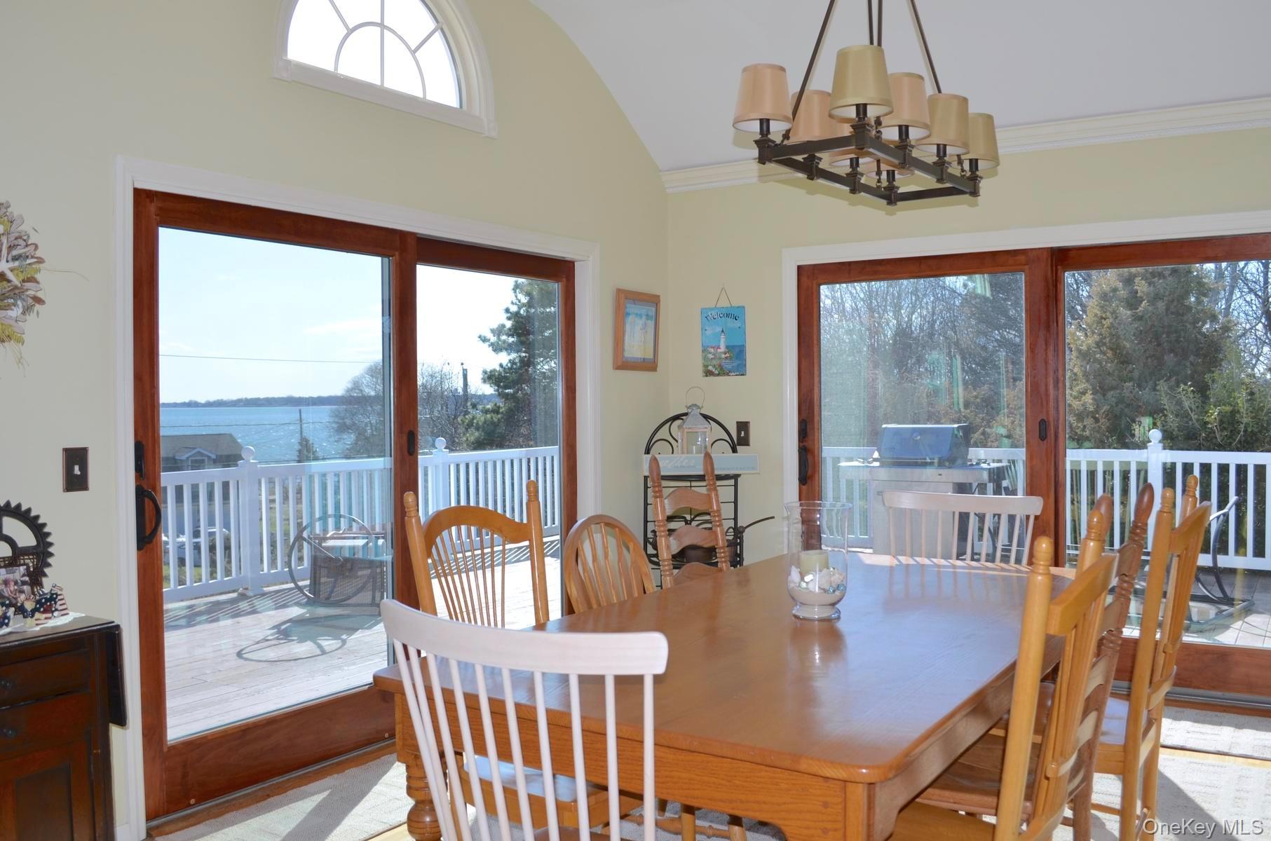16 Grant Blvd – For Rent photo 3