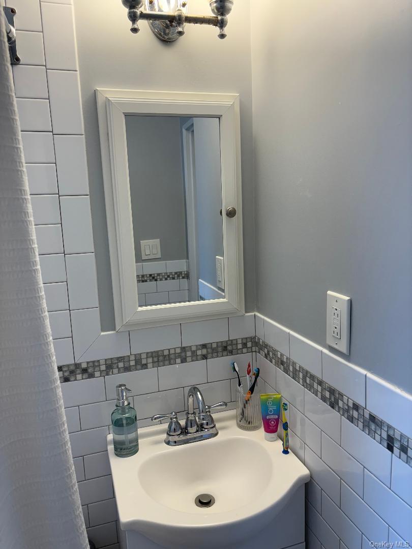 65 Virginia Avenue – For Rent photo 5