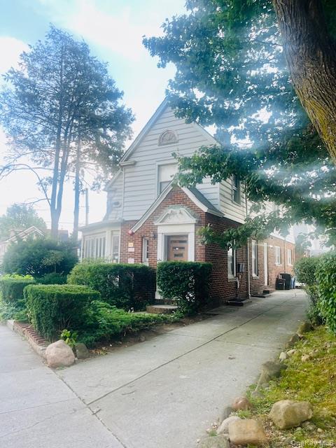 10922 Myrtle Avenue – For Sale photo 5