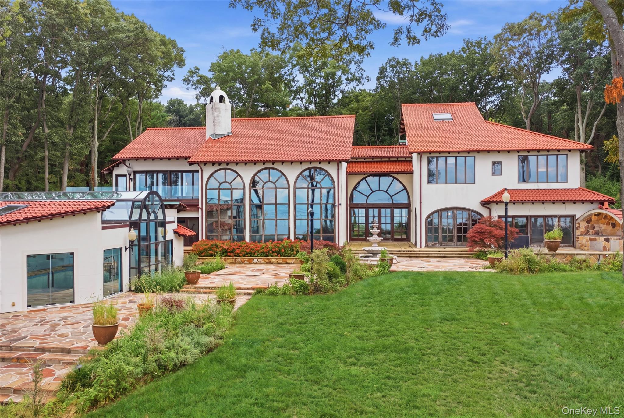 1 Sea Crest Drive – For Sale photo 4