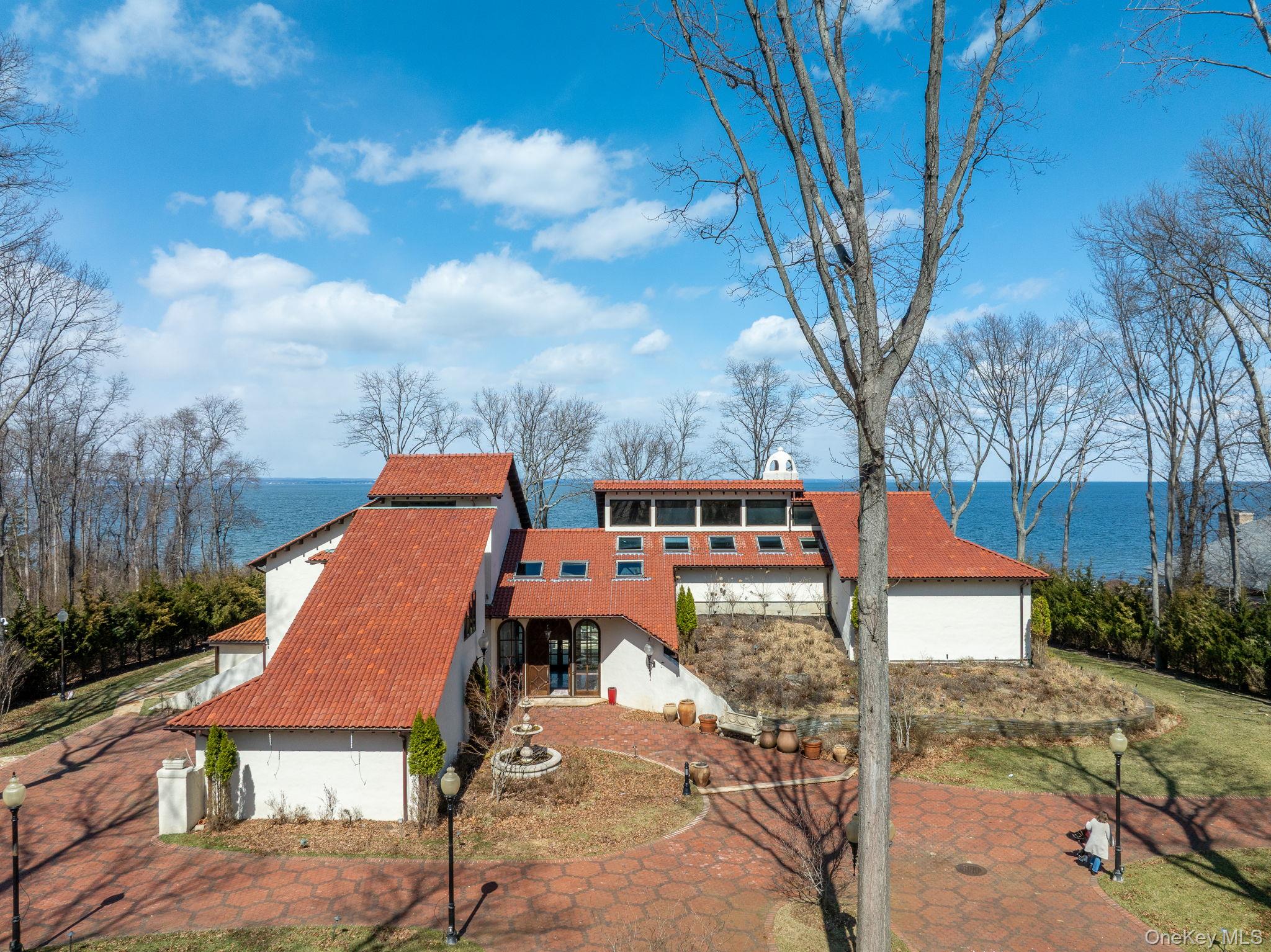 1 Sea Crest Drive – For Sale photo 3