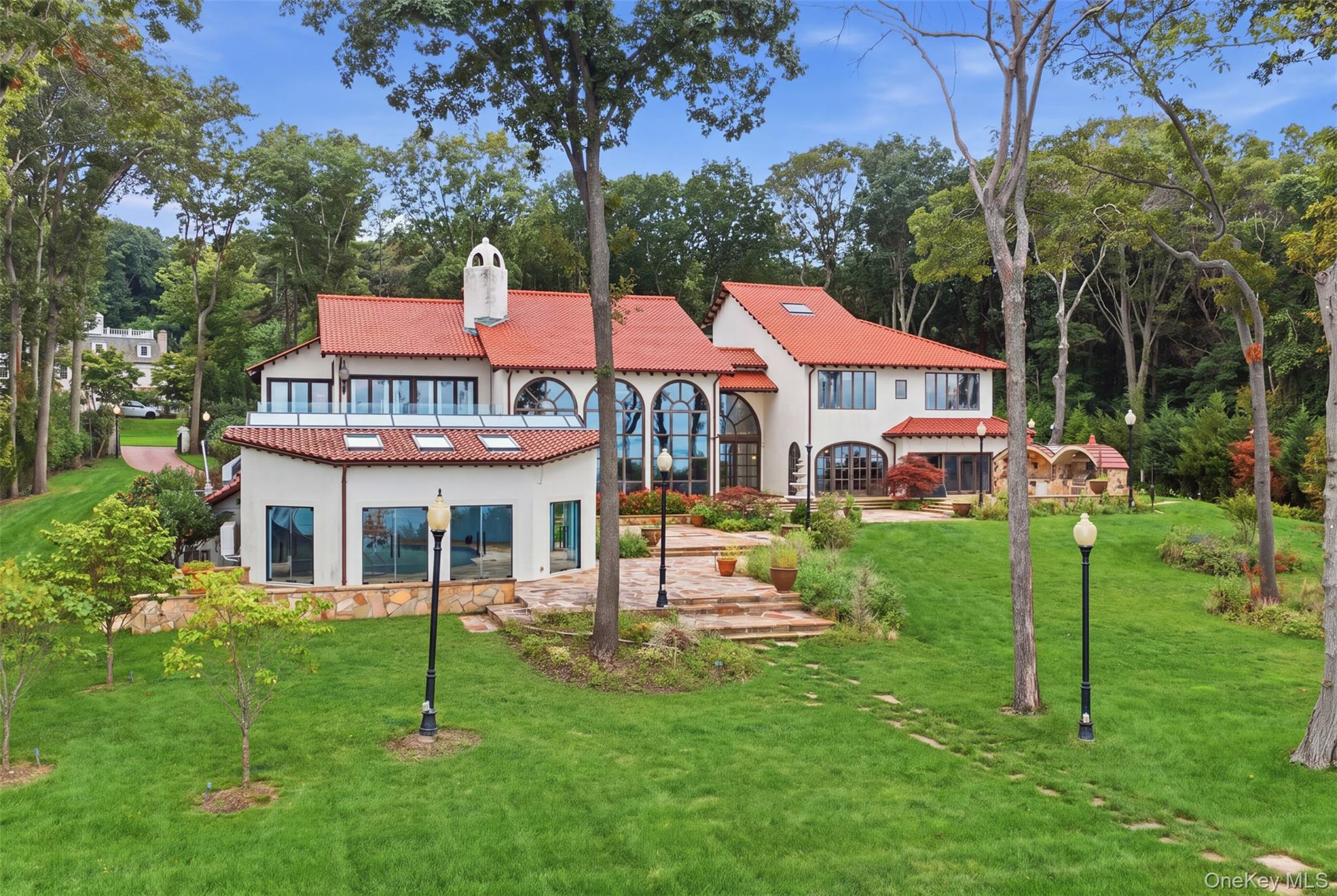 1 Sea Crest Drive – For Sale photo 5