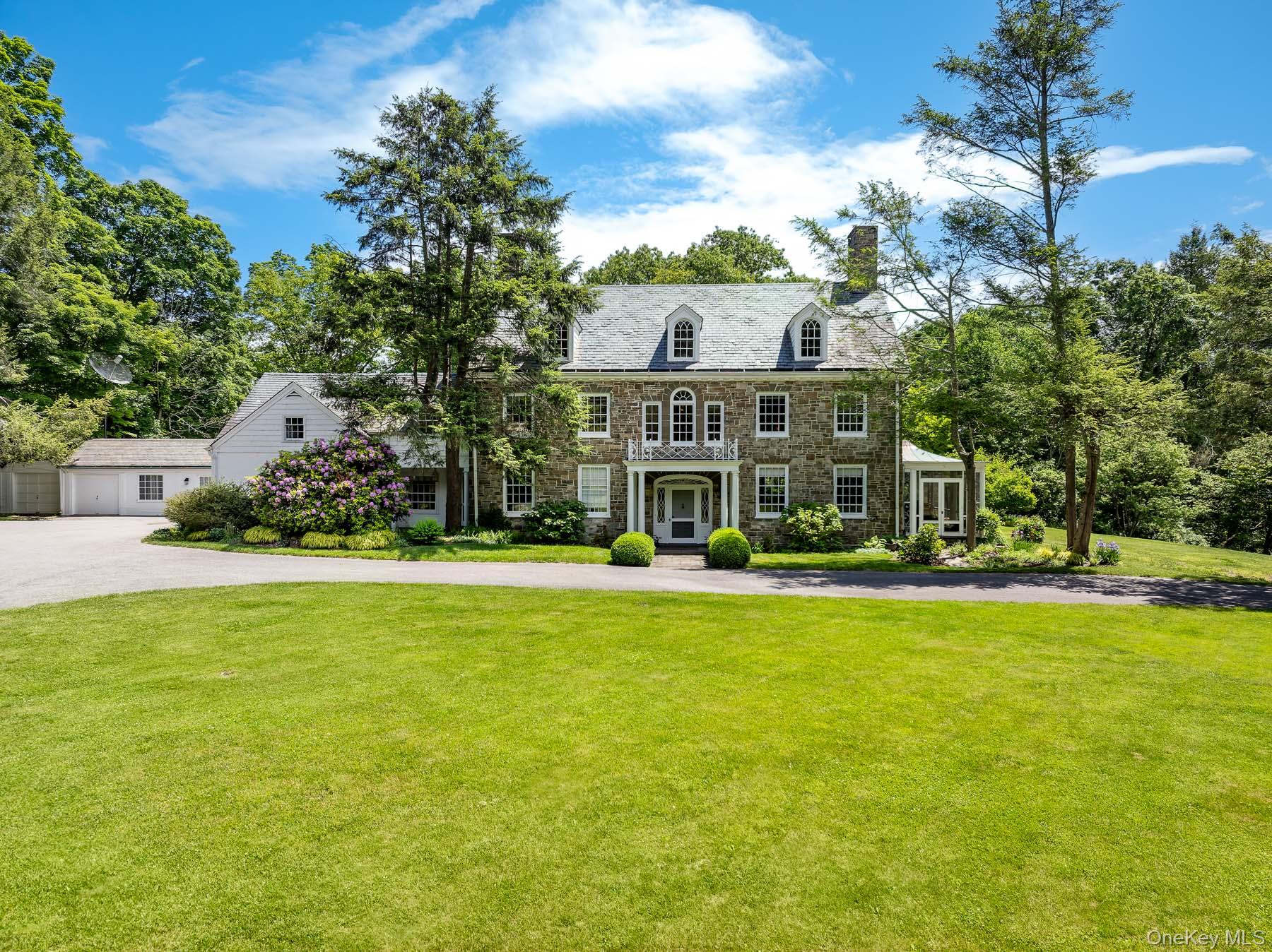 11 Fostertown Road – For Sale photo 2