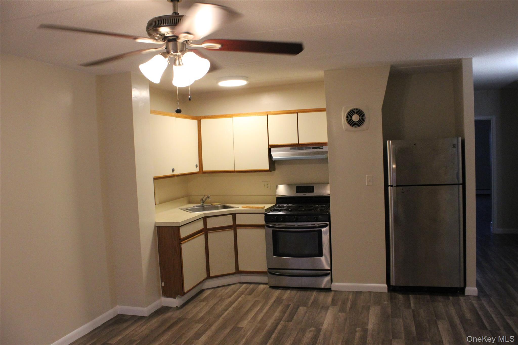 1468 Minford Place – For Rent
