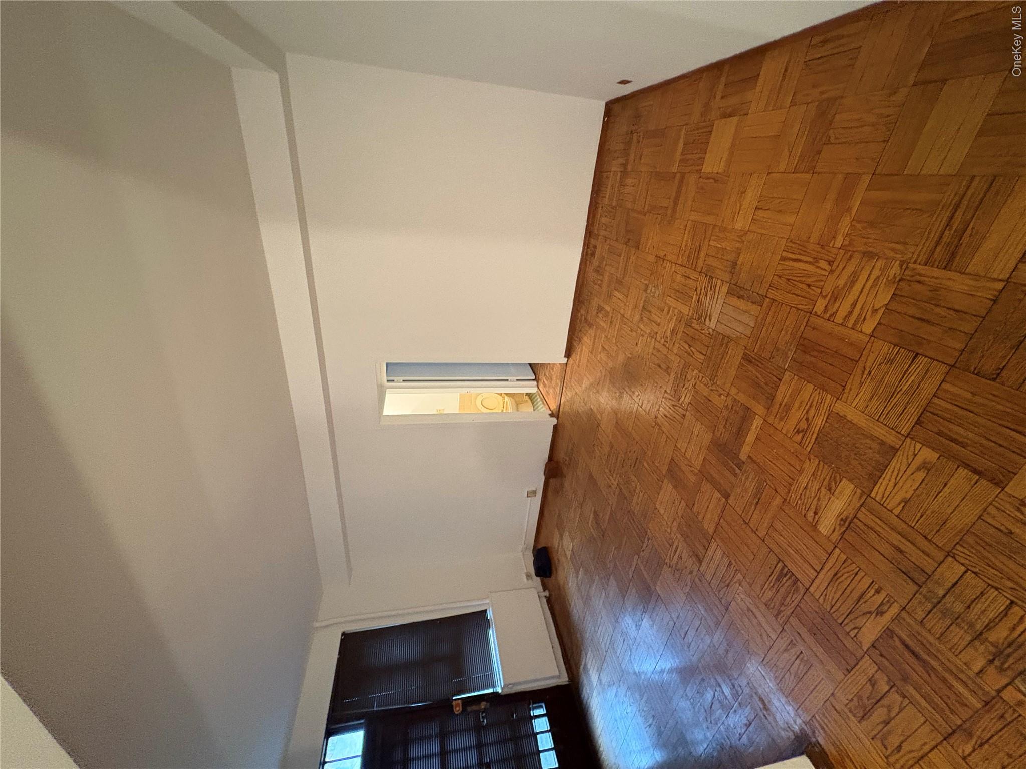 24 Metropolitan Oval, Unit ME photo 3