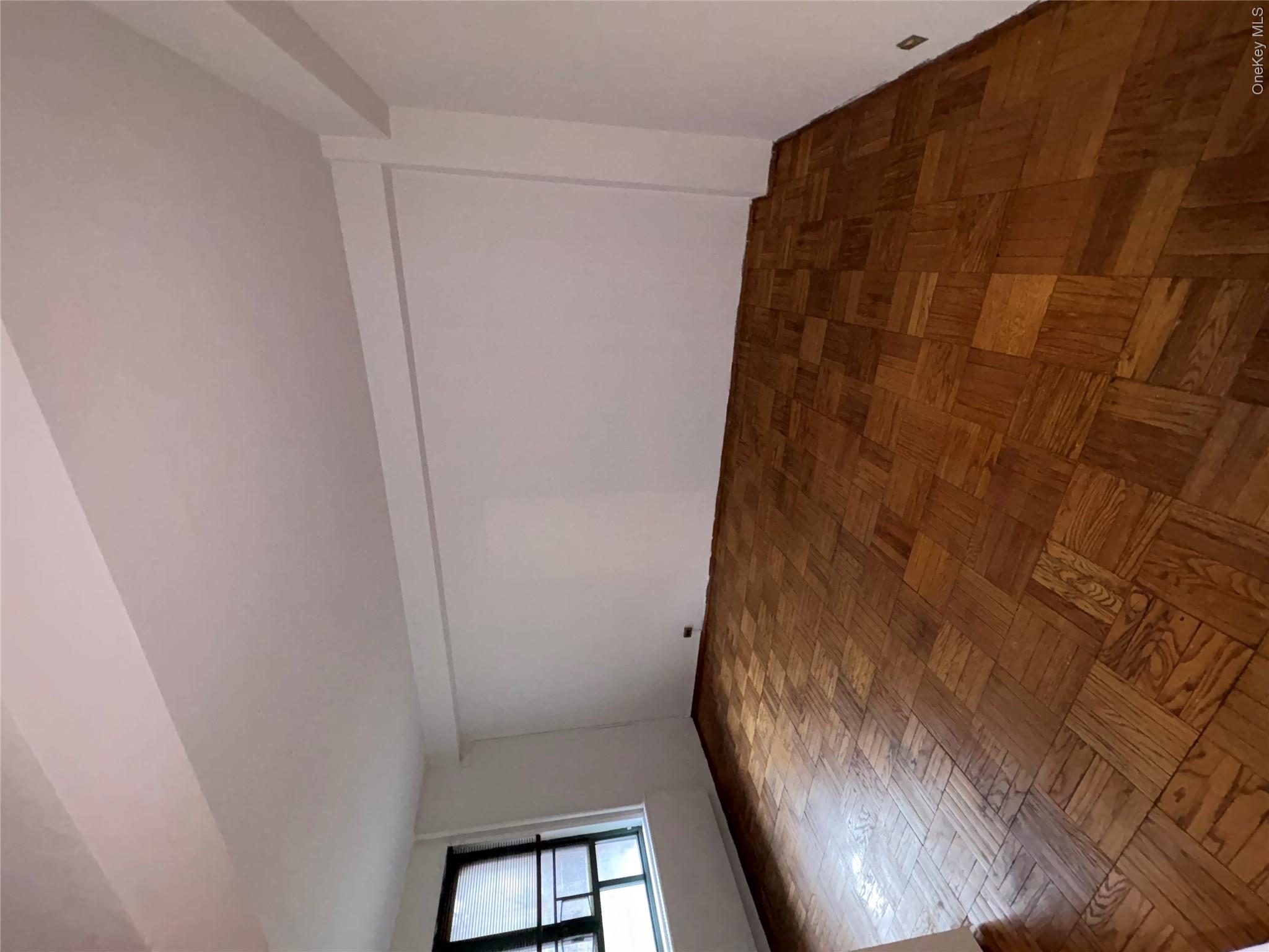24 Metropolitan Oval, Unit ME photo 5