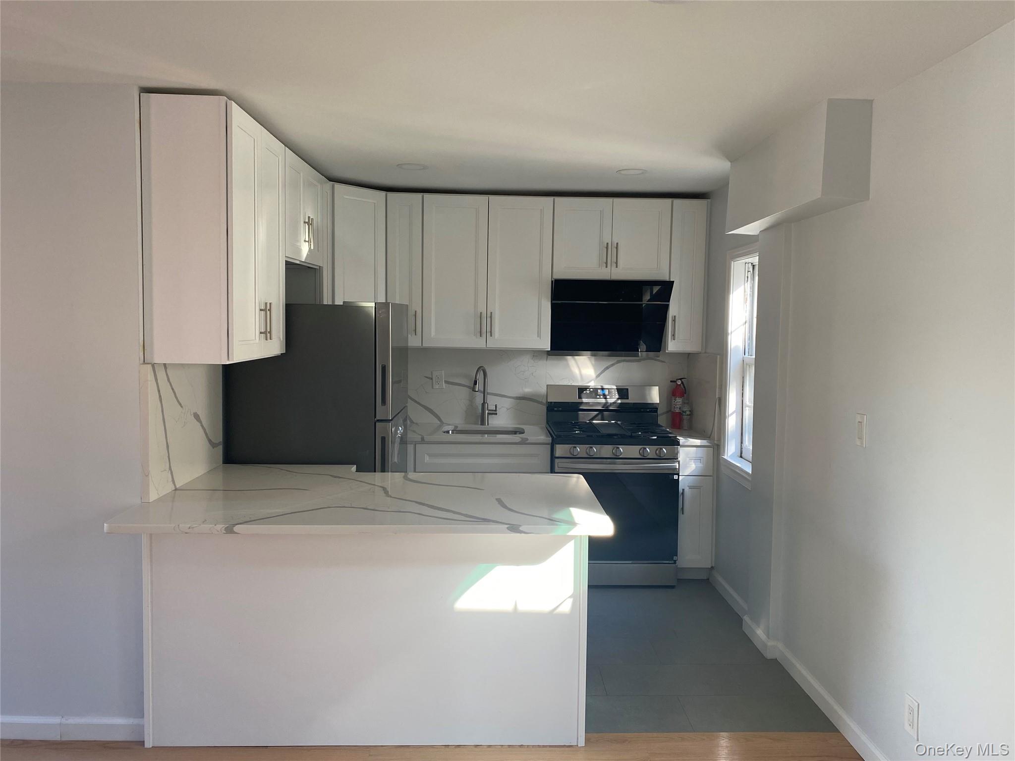 16403A 32nd Avenue – For Rent photo 3