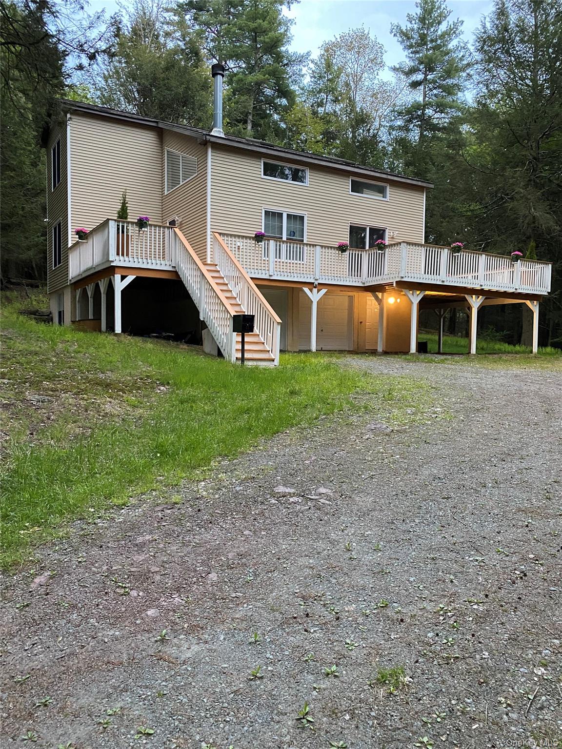 44 Lester Lane – For Sale photo 2