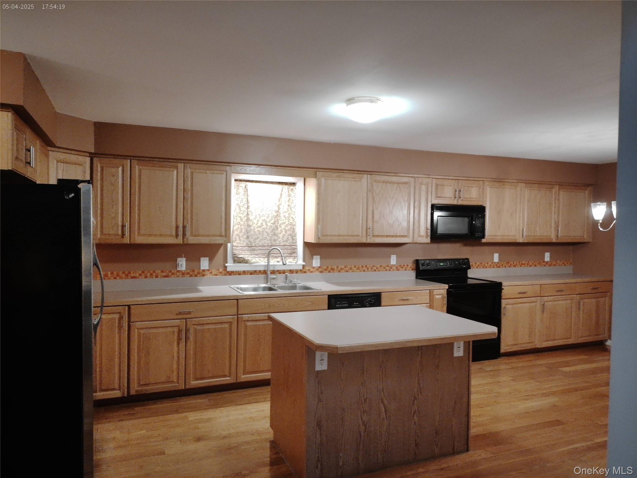 44 Lester Lane – For Sale photo 6